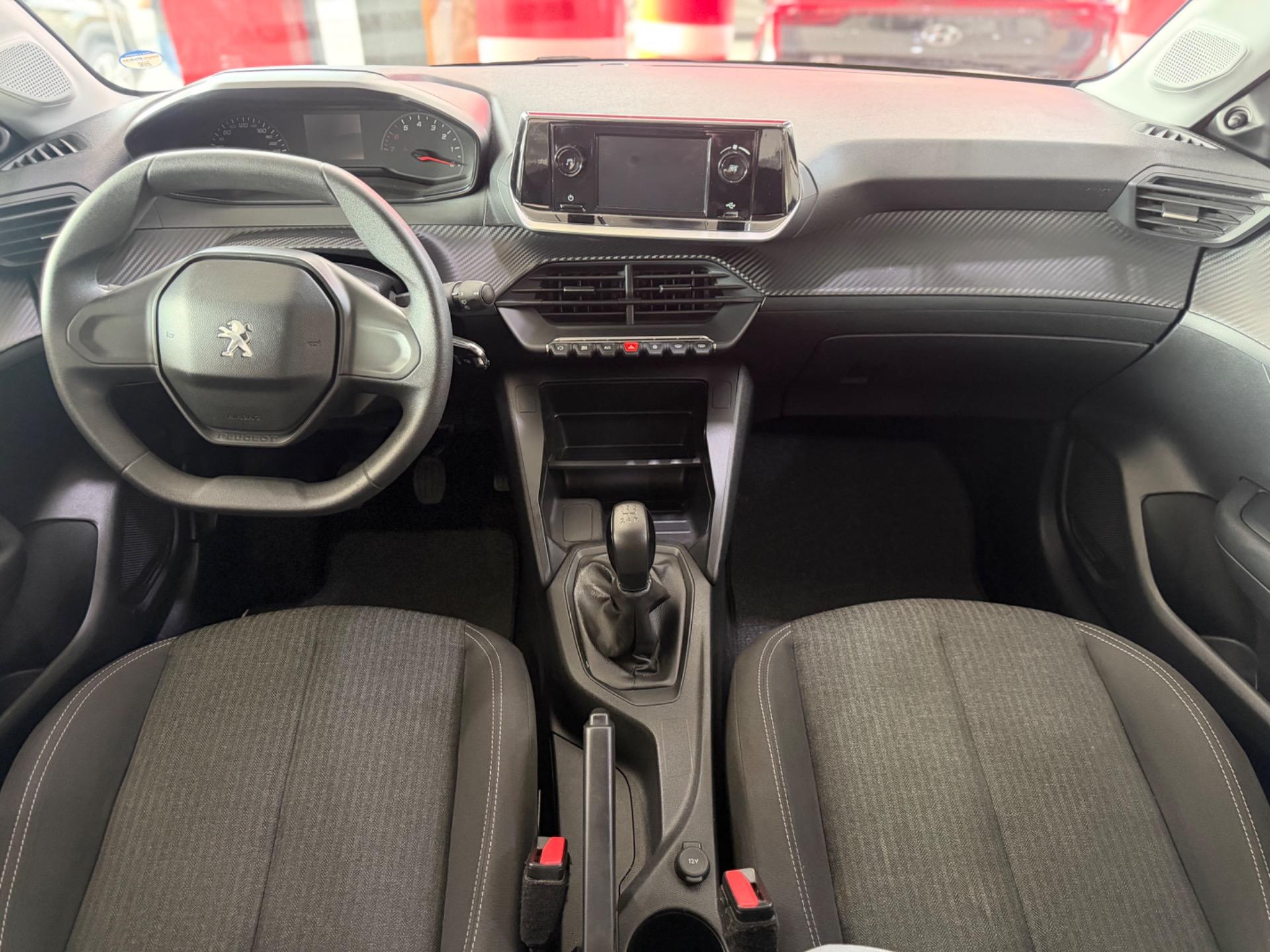 PEUGEOT 208 - Foto