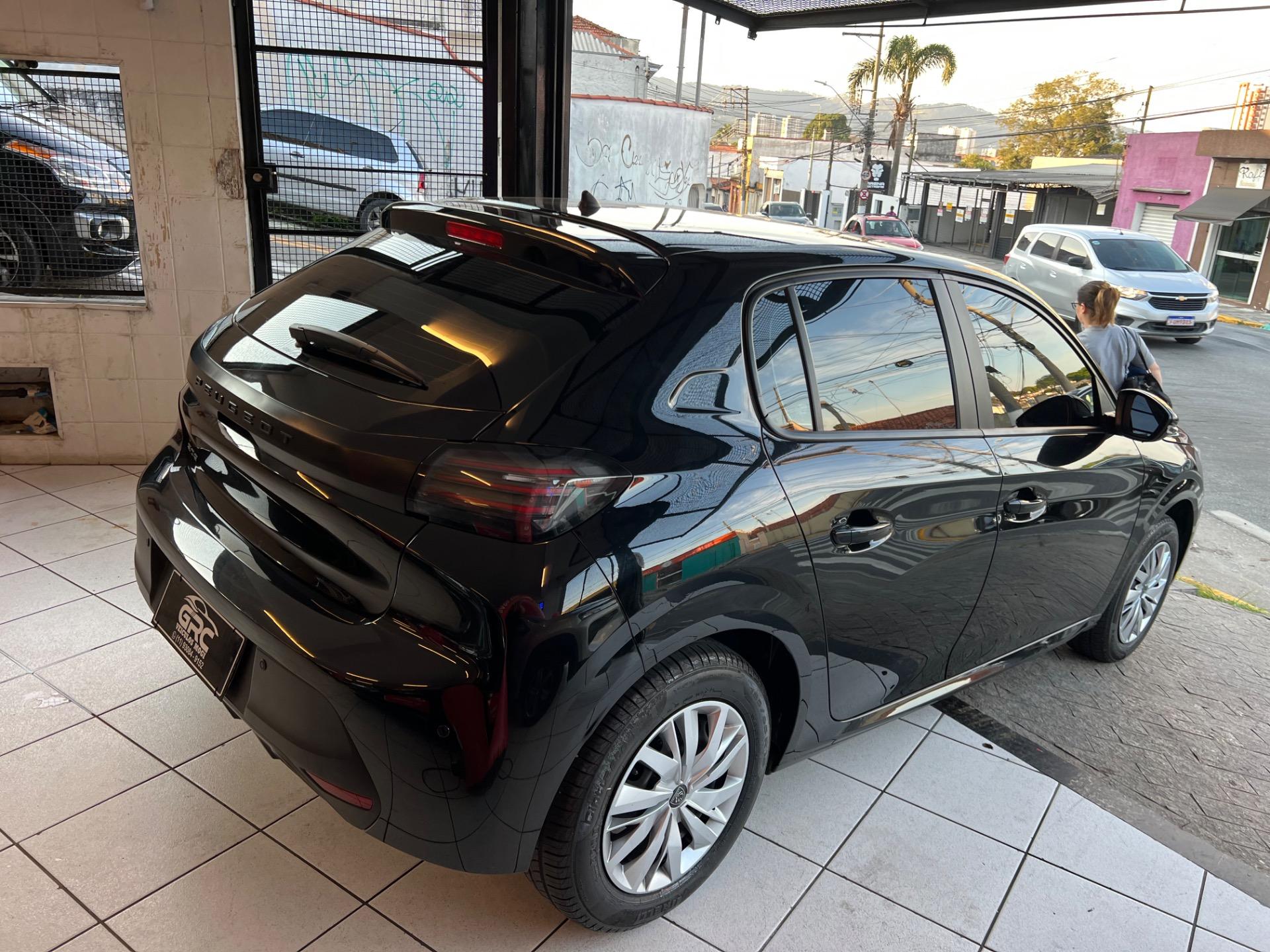 PEUGEOT 208 - Foto