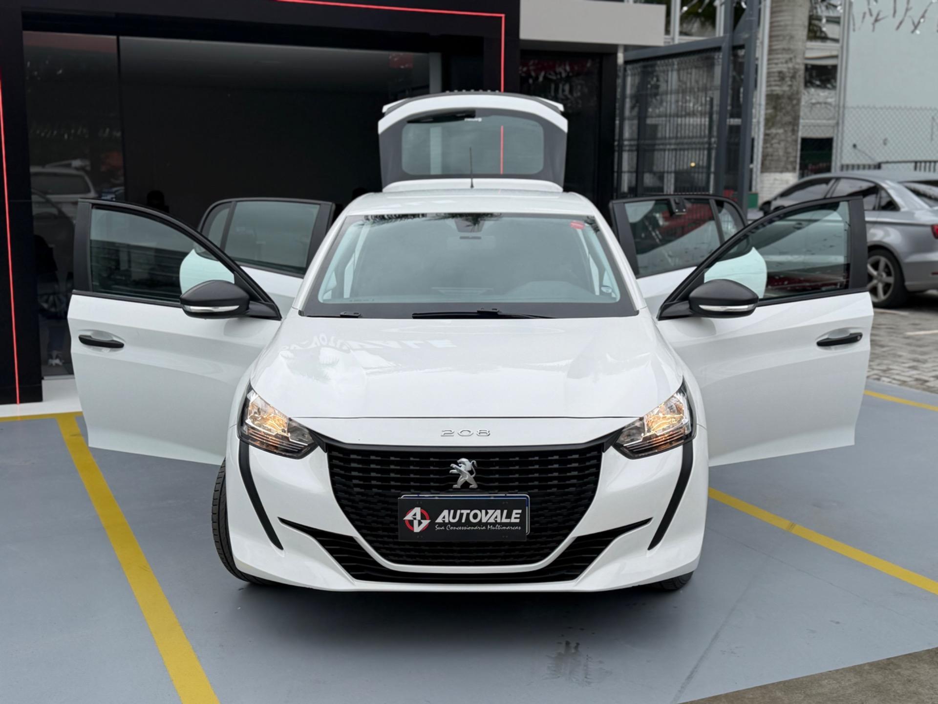 PEUGEOT 208 - Foto