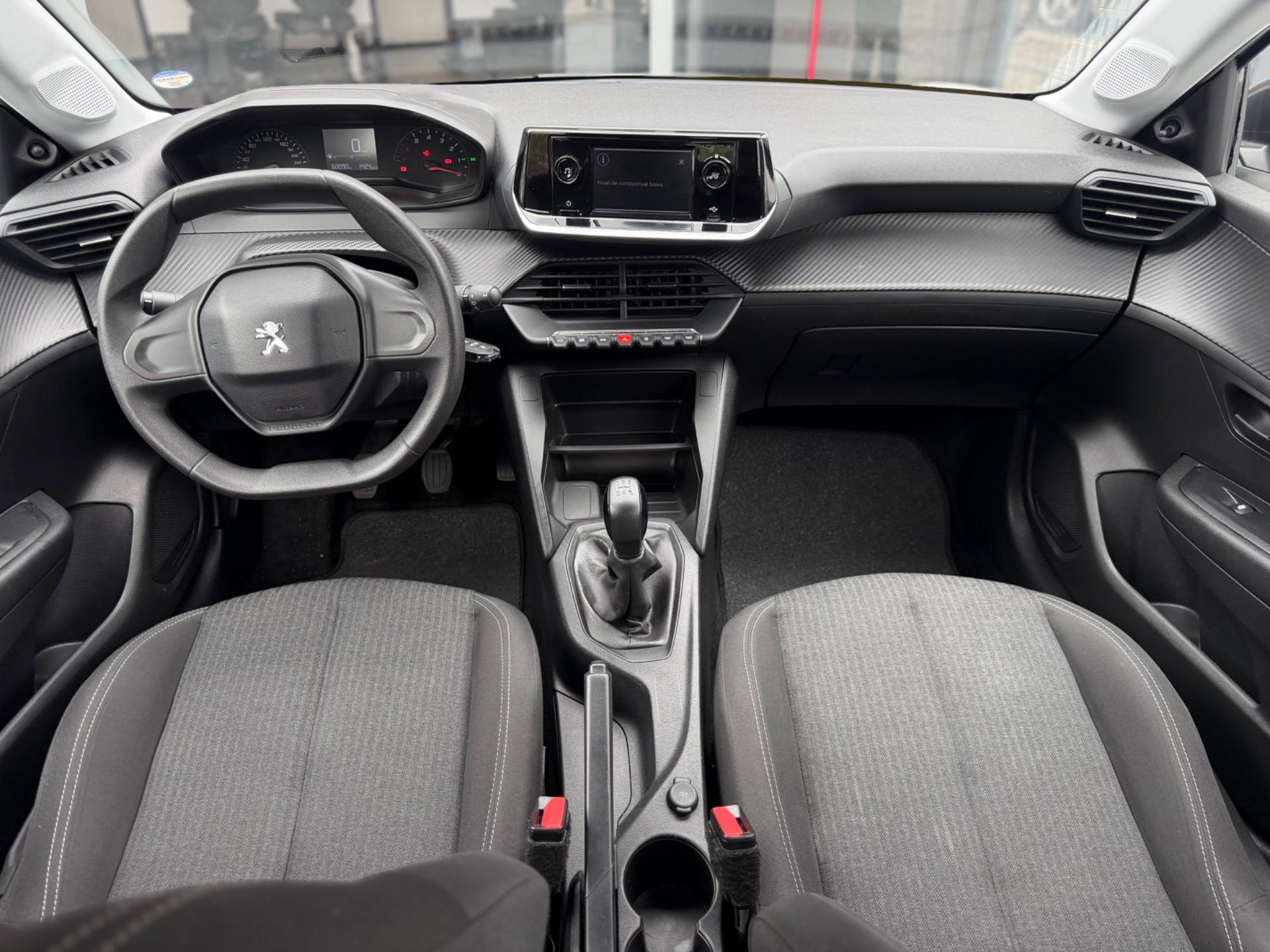 PEUGEOT 208 - Foto