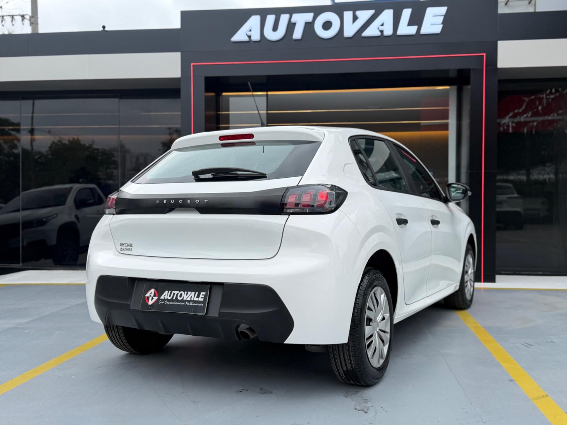 PEUGEOT 208 - Foto