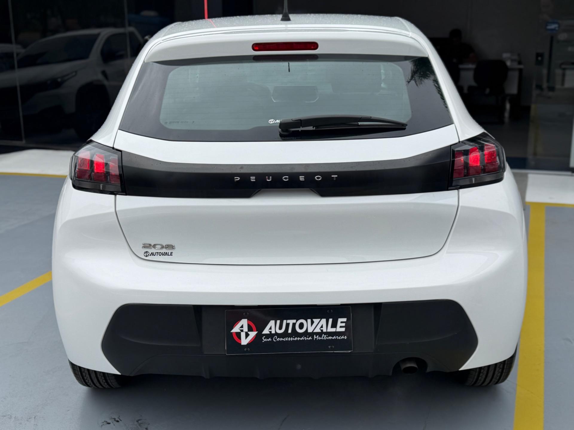 PEUGEOT 208 - Foto