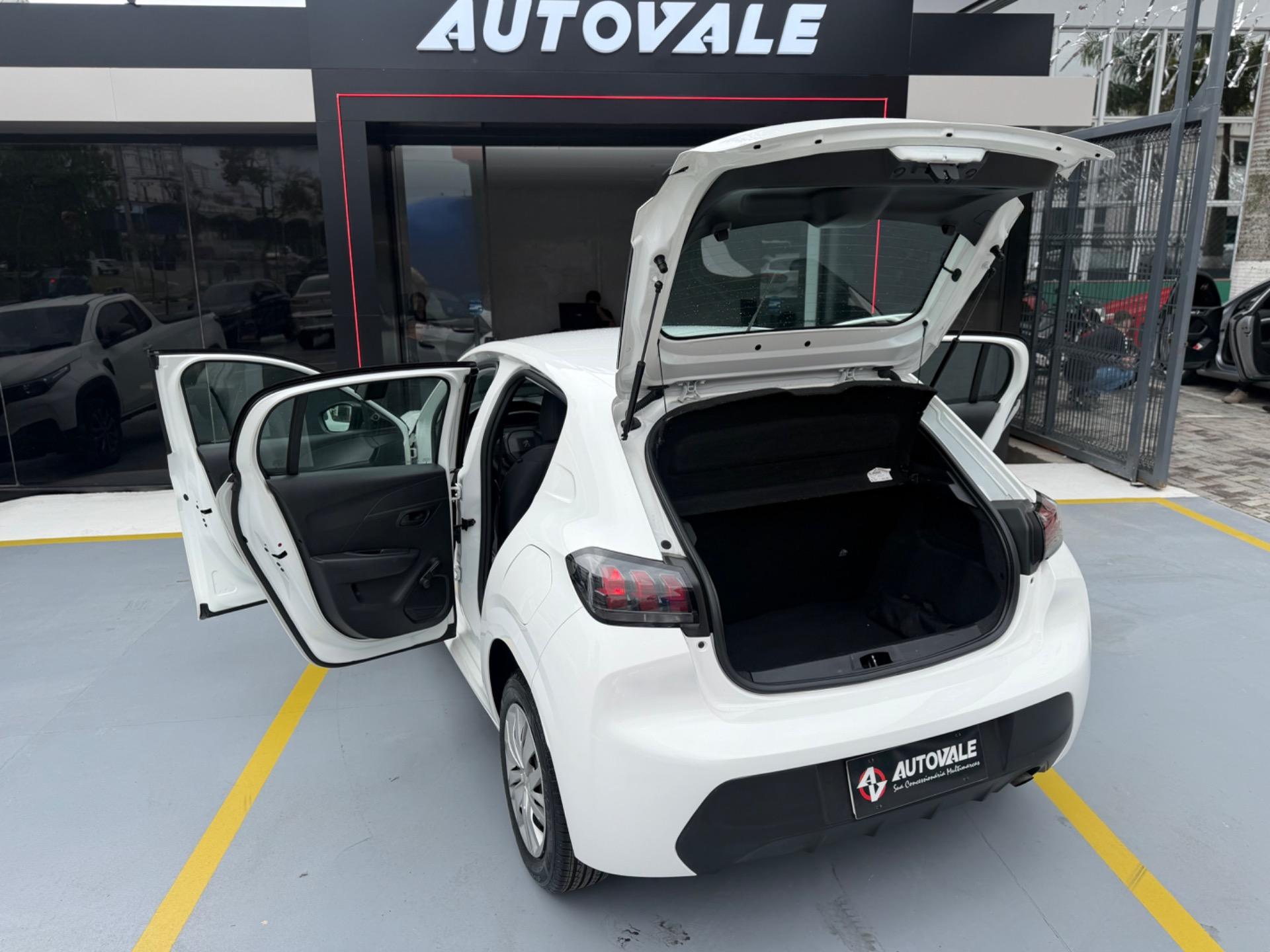 PEUGEOT 208 - Foto