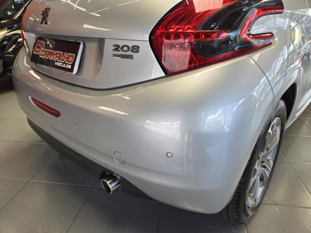 PEUGEOT 208 - Foto