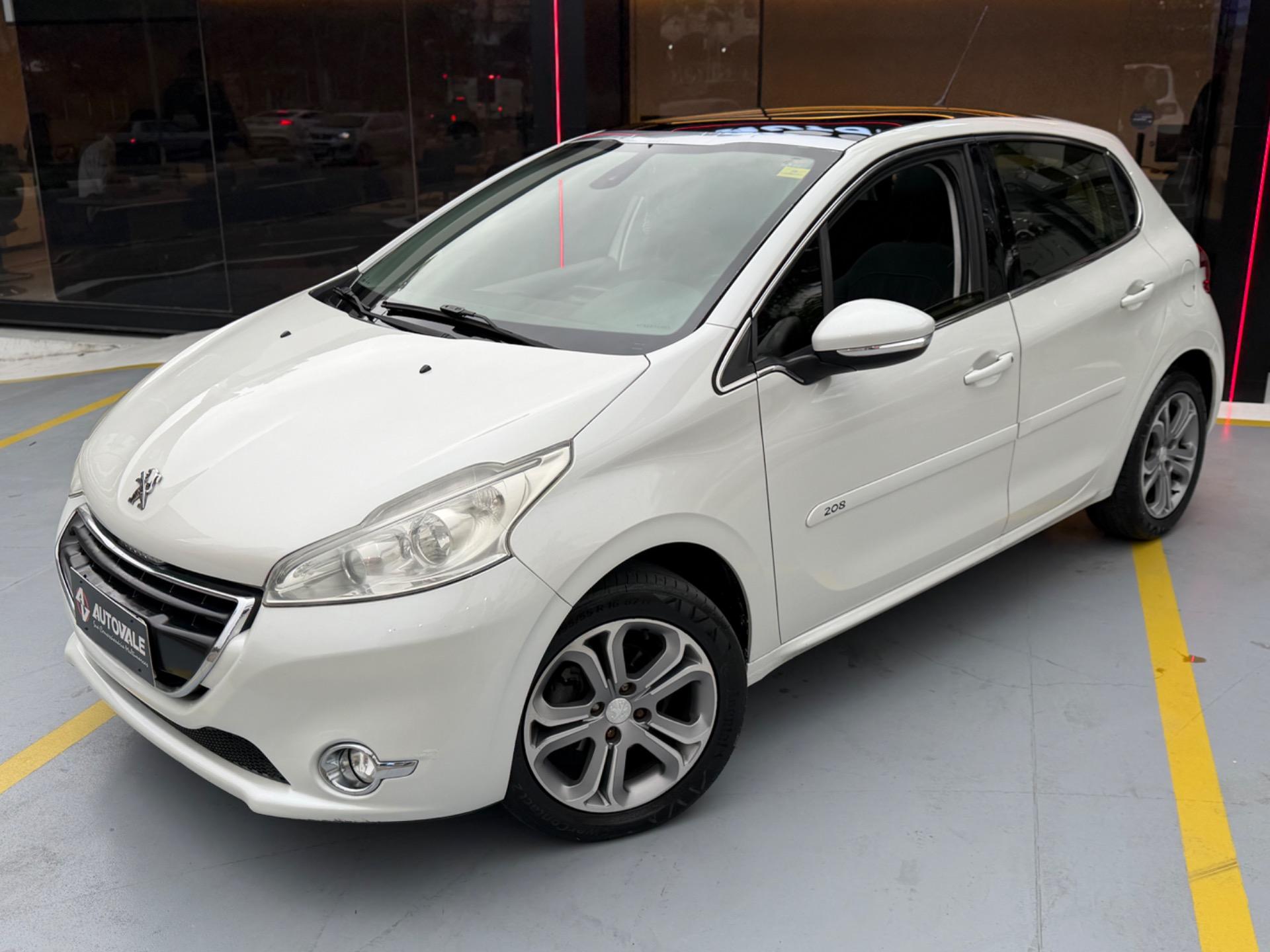 PEUGEOT 208 - Foto
