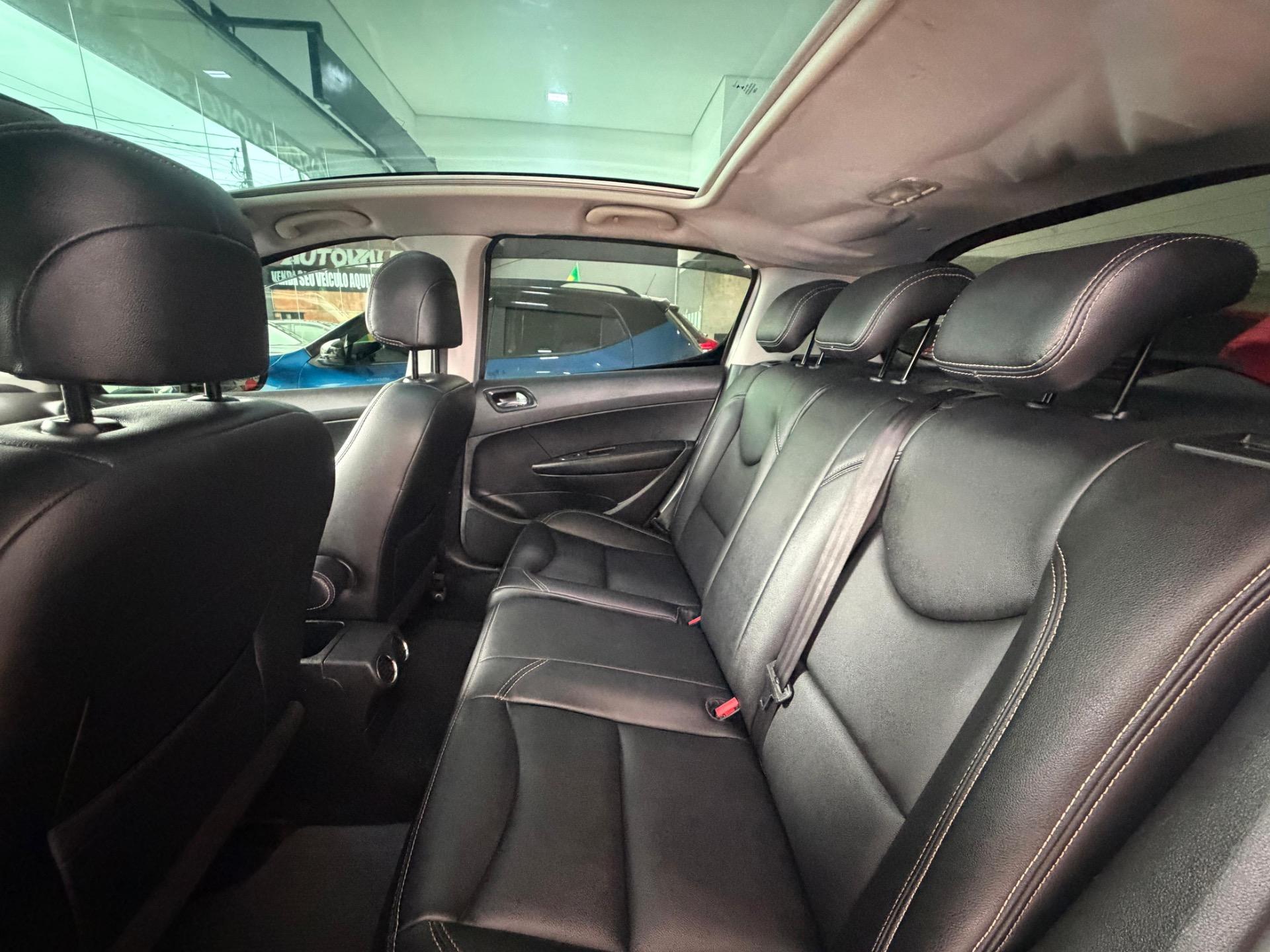 PEUGEOT 308 - Foto