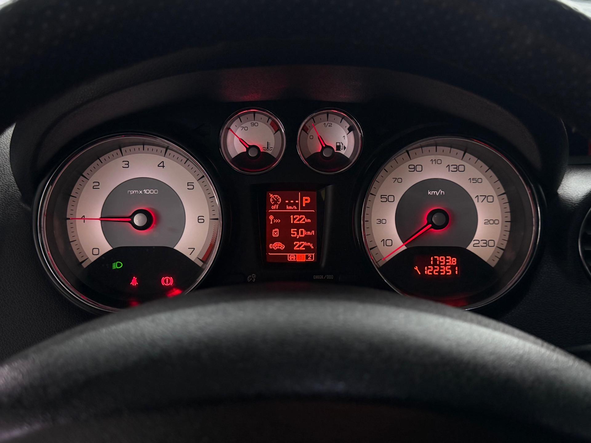 PEUGEOT 308 - Foto