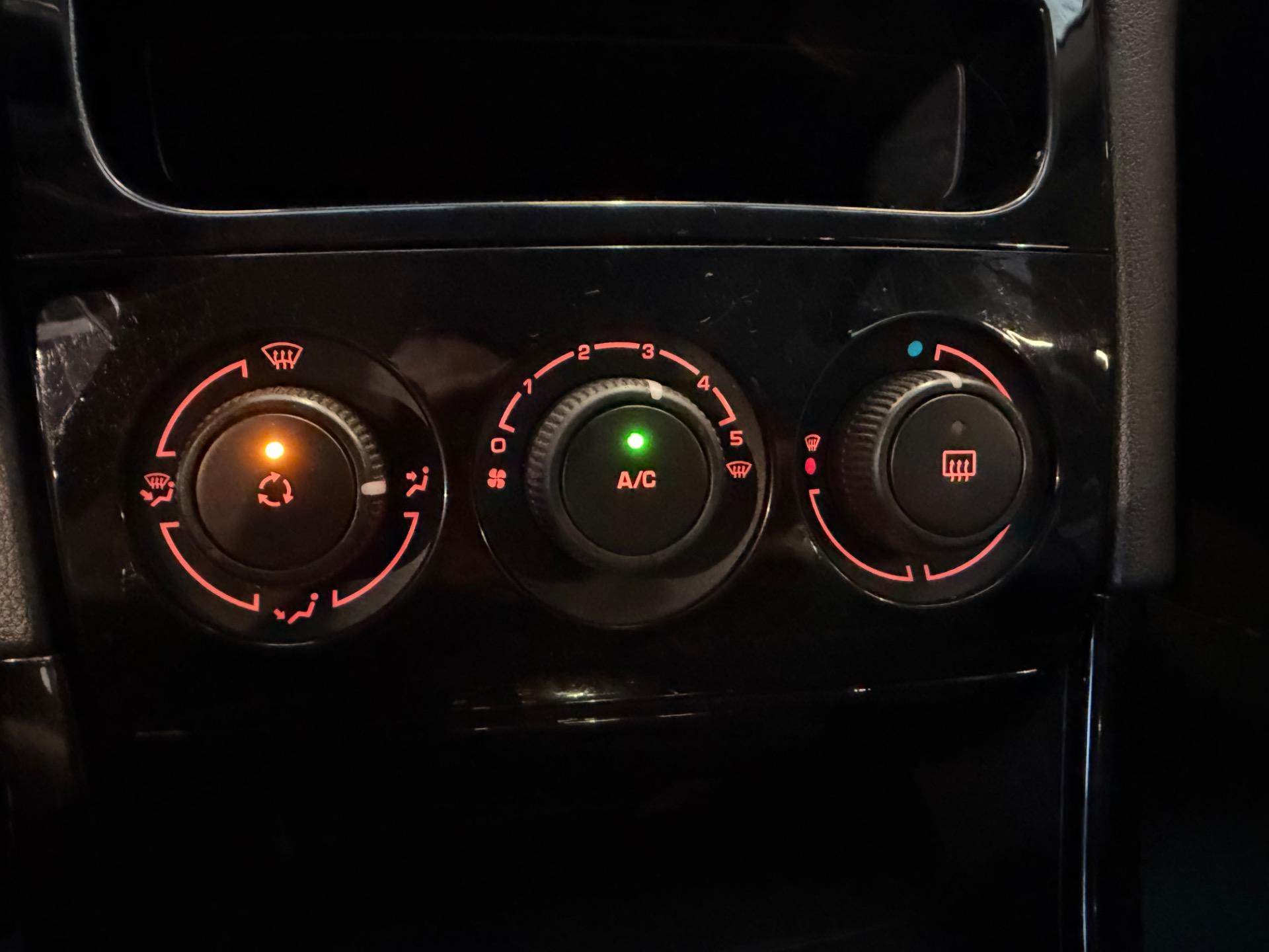 PEUGEOT 408 Sedan - Foto
