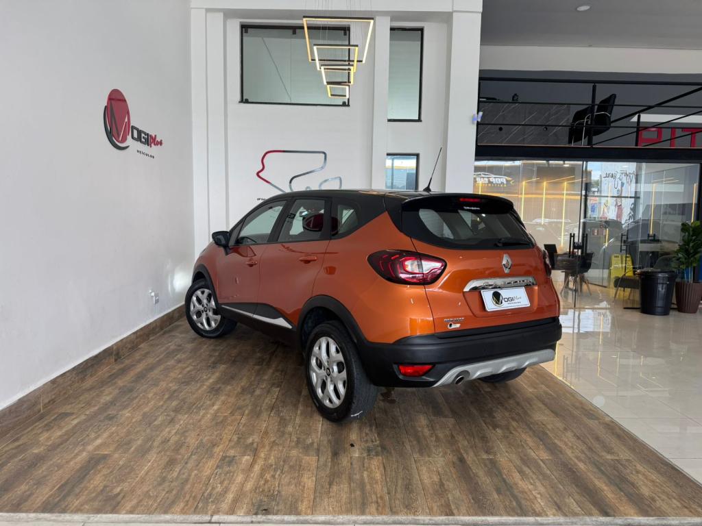 RENAULT Captur - Foto