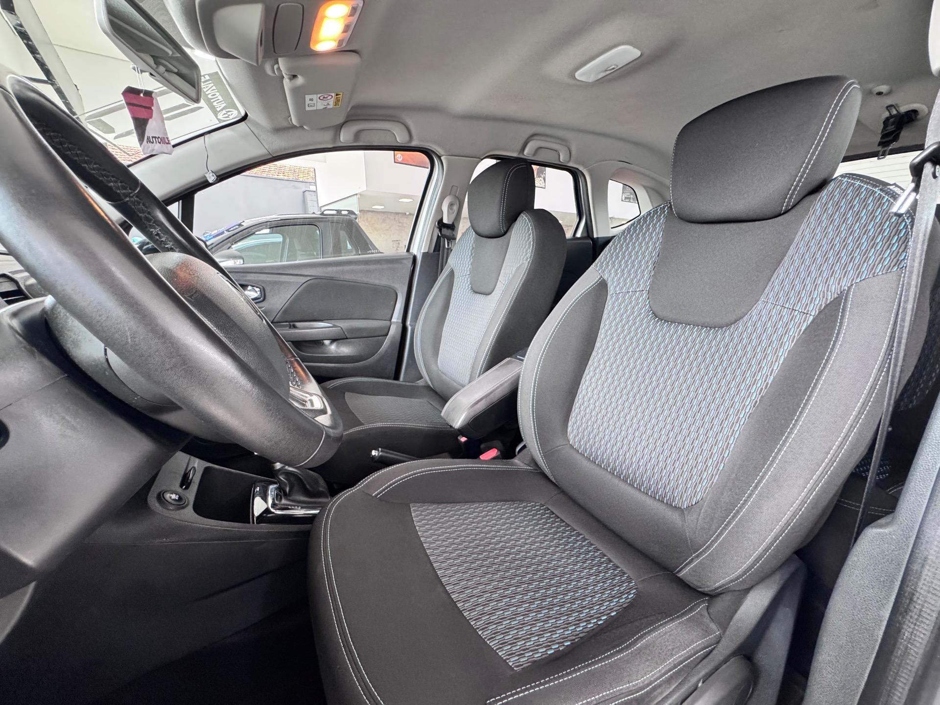 RENAULT Captur - Foto