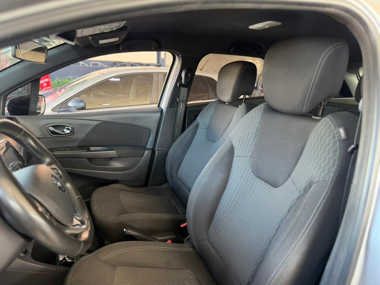 RENAULT Captur - Foto