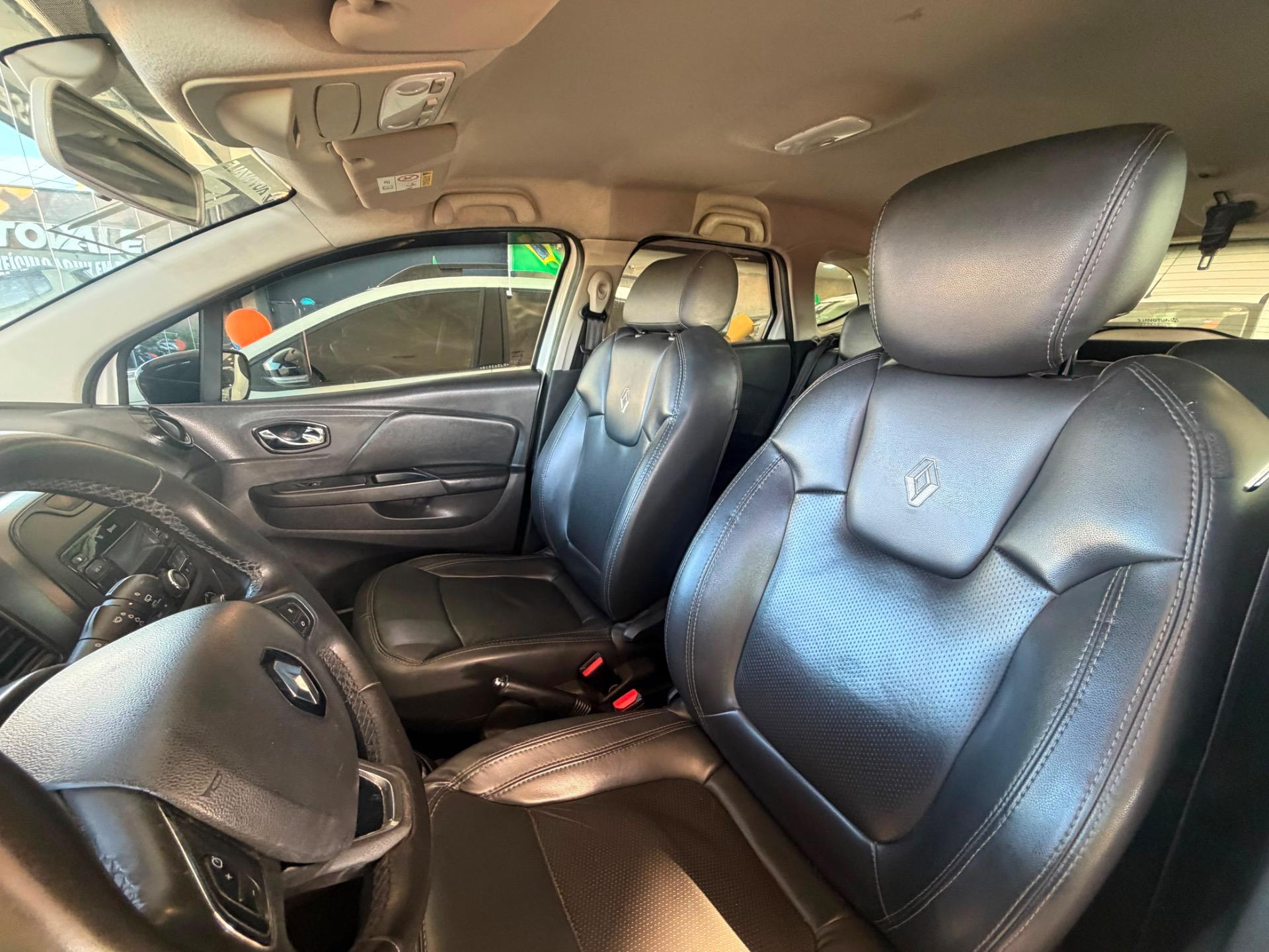 RENAULT Captur - Foto