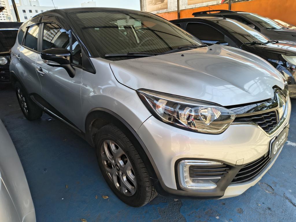RENAULT Captur - Foto