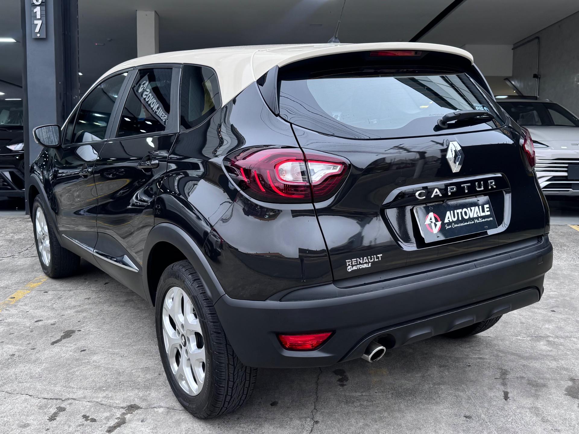 RENAULT Captur - Foto