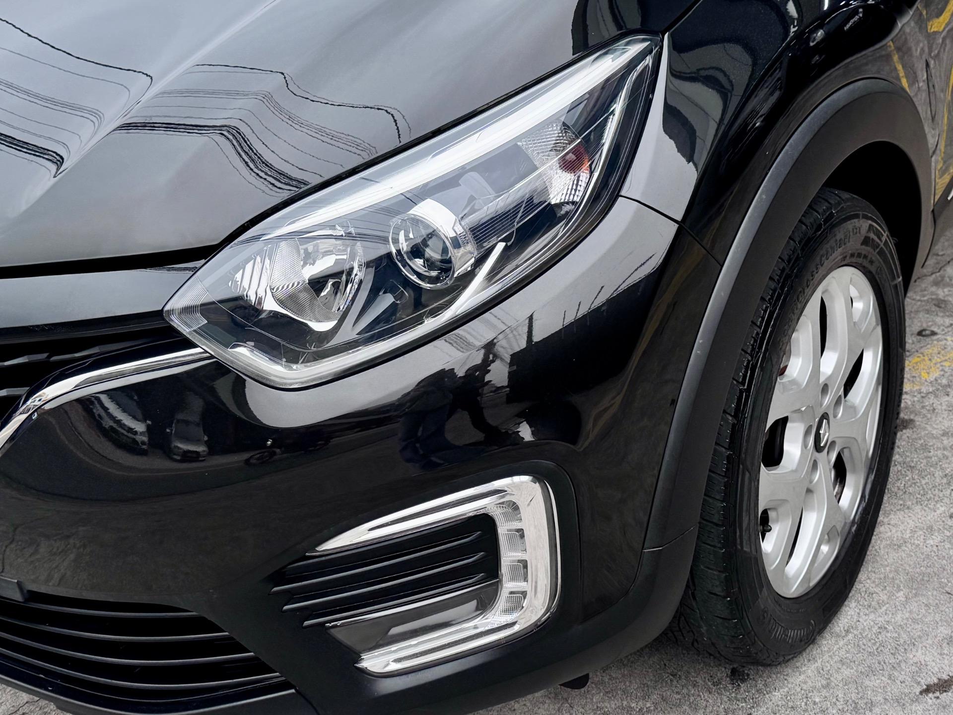 RENAULT Captur - Foto
