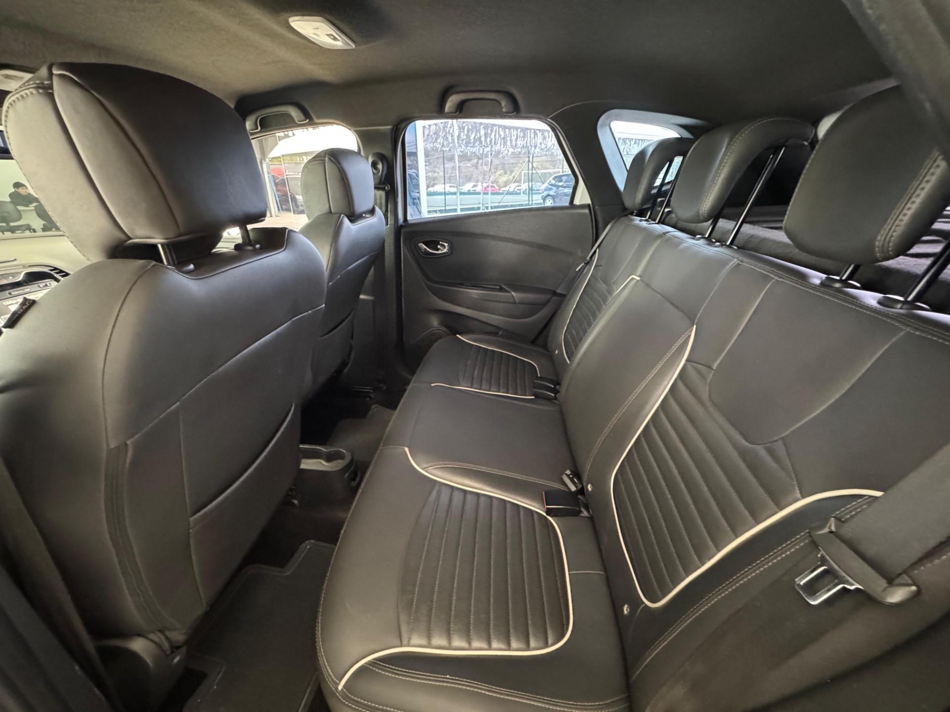 RENAULT Captur - Foto