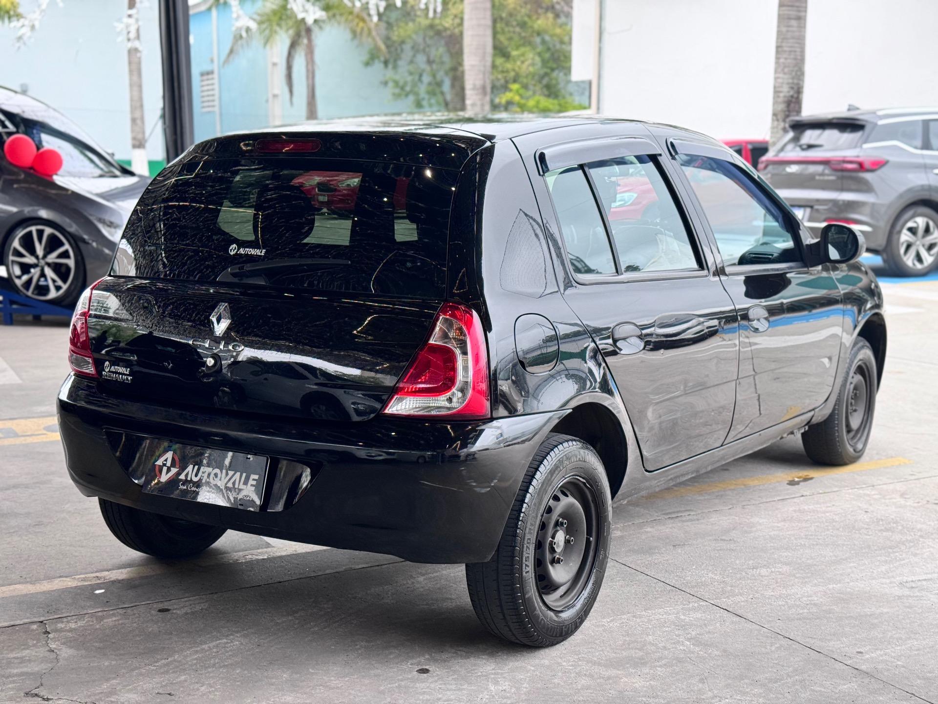 RENAULT Clio Hatch - Foto