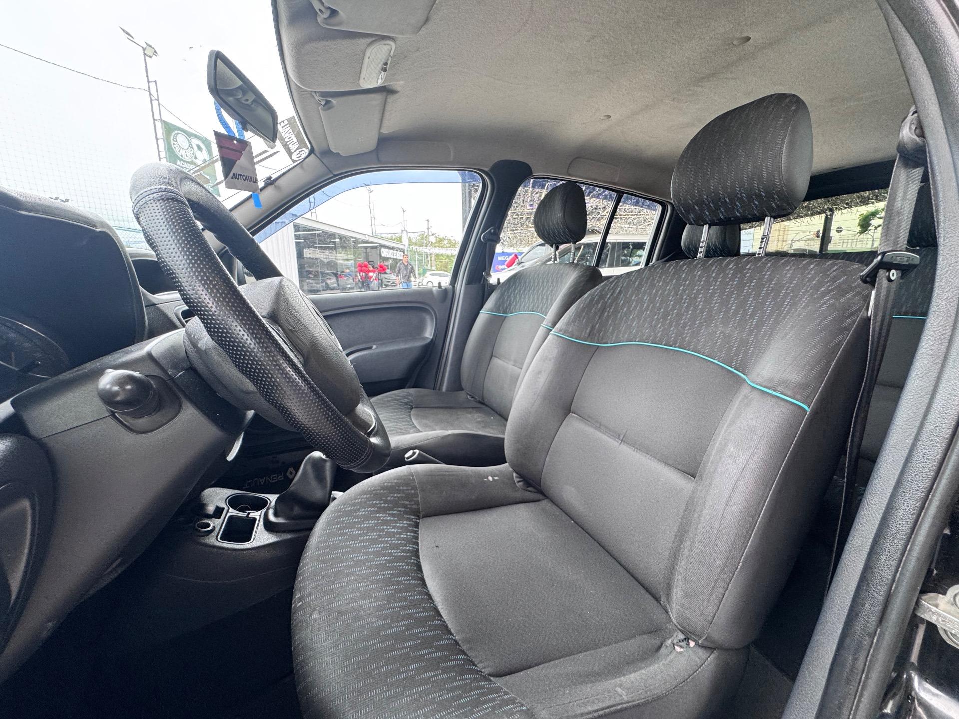 RENAULT Clio Hatch - Foto