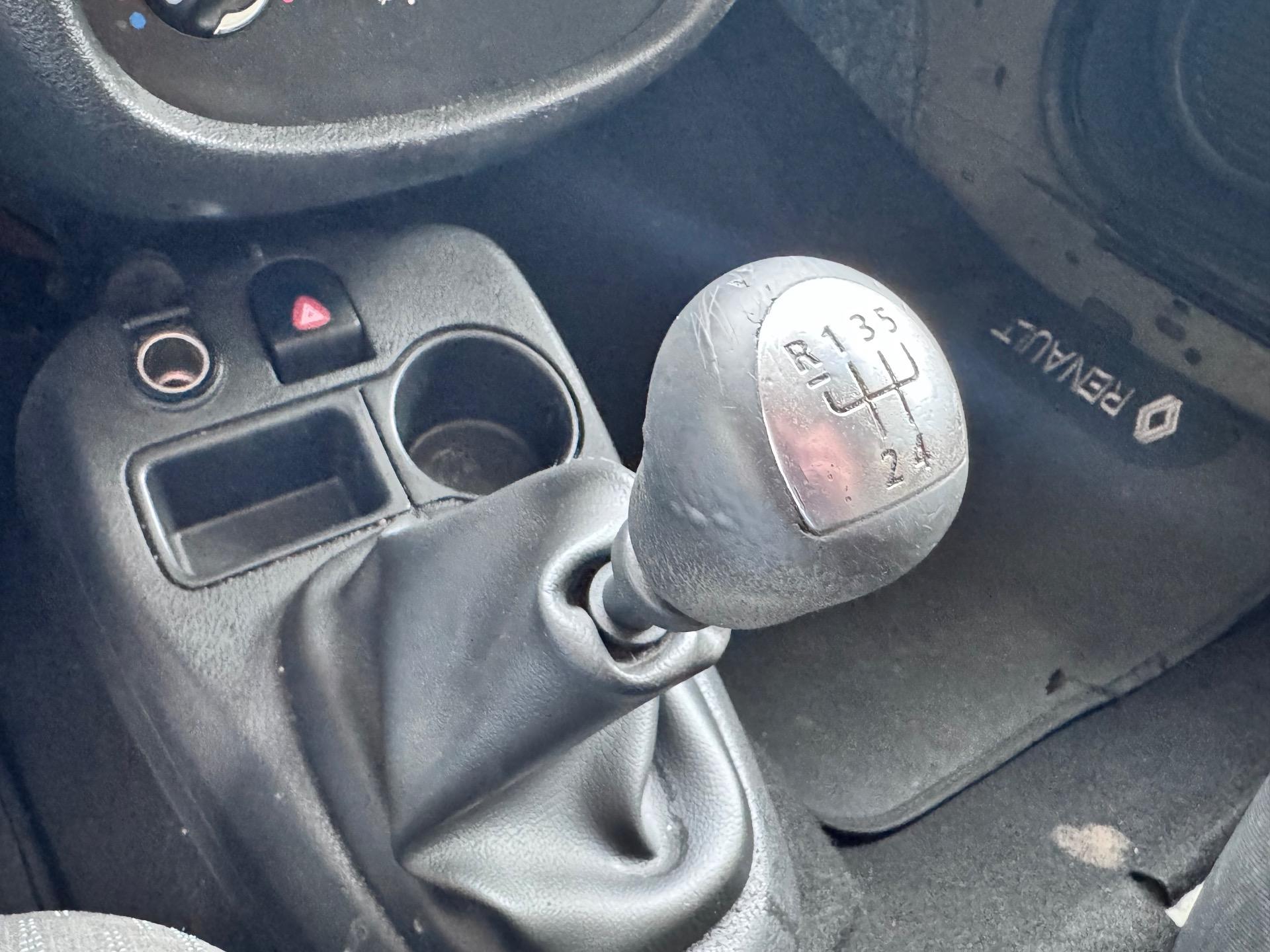 RENAULT Clio Hatch - Foto