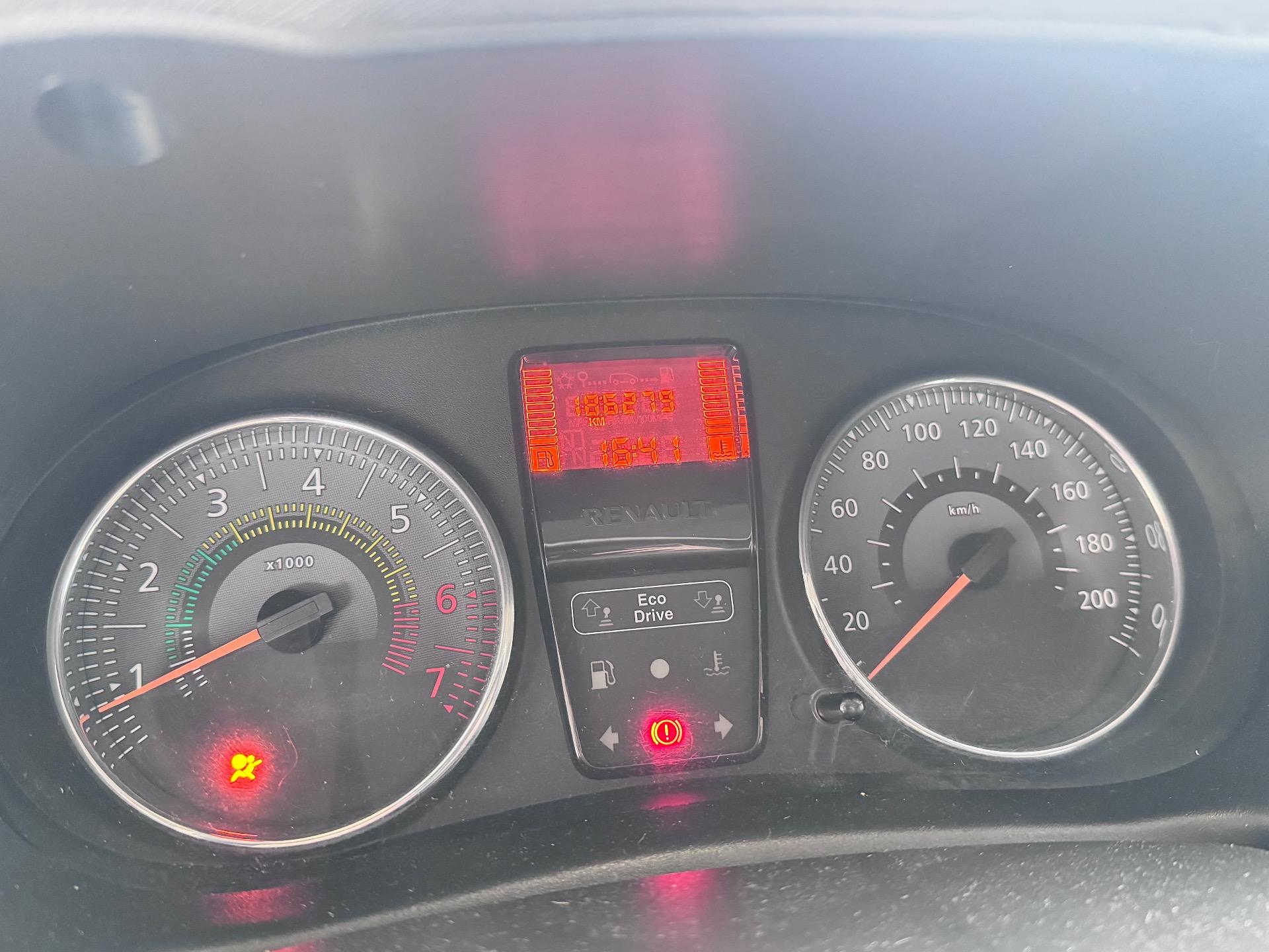 RENAULT Clio Hatch - Foto