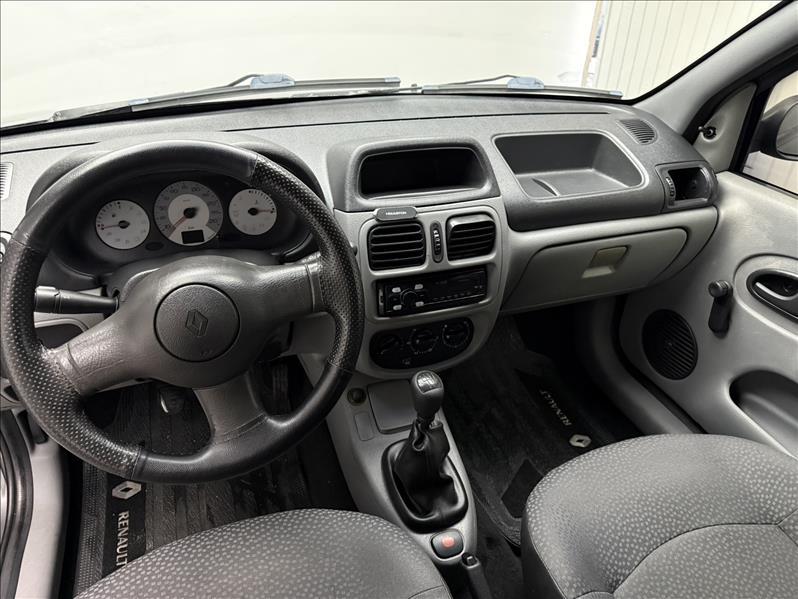 RENAULT Clio Hatch - Foto