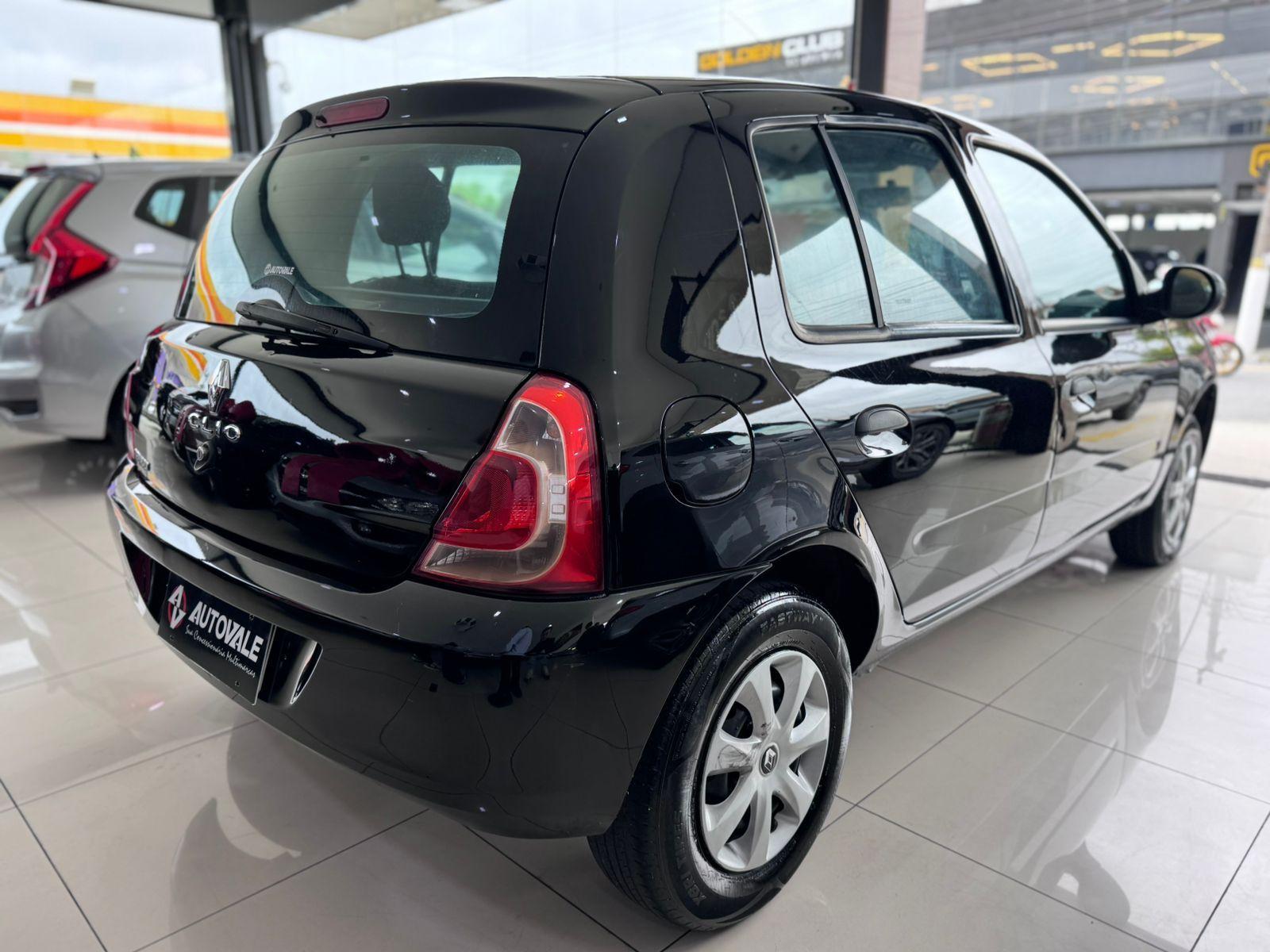 RENAULT Clio Hatch - Foto