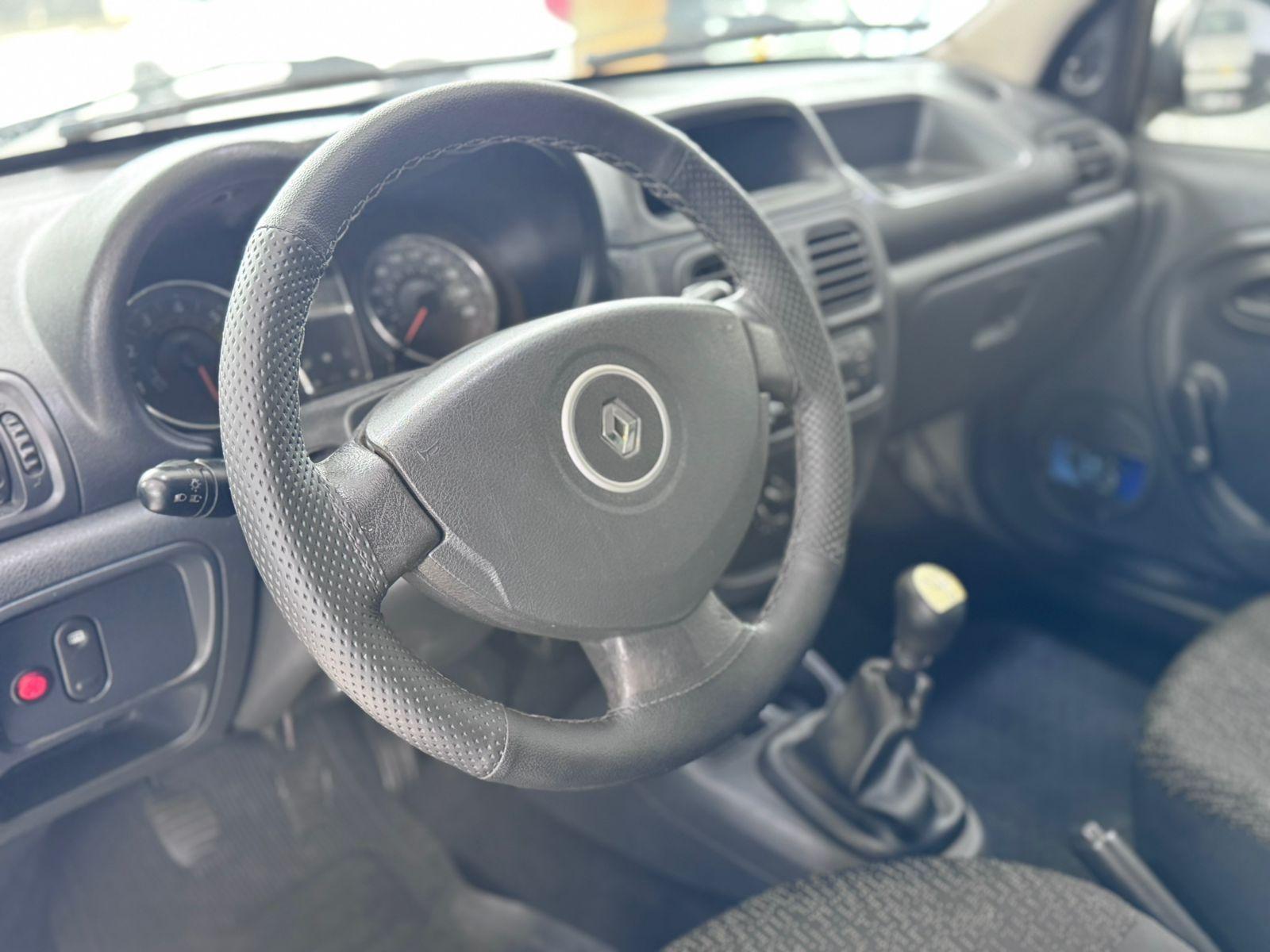 RENAULT Clio Hatch - Foto