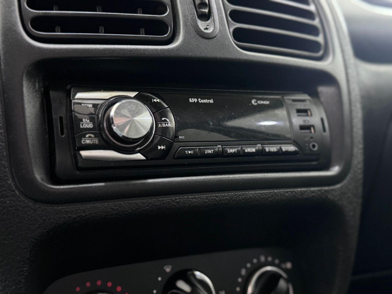 RENAULT Clio Hatch - Foto