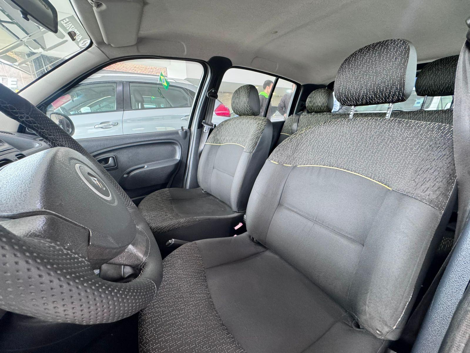 RENAULT Clio Hatch - Foto