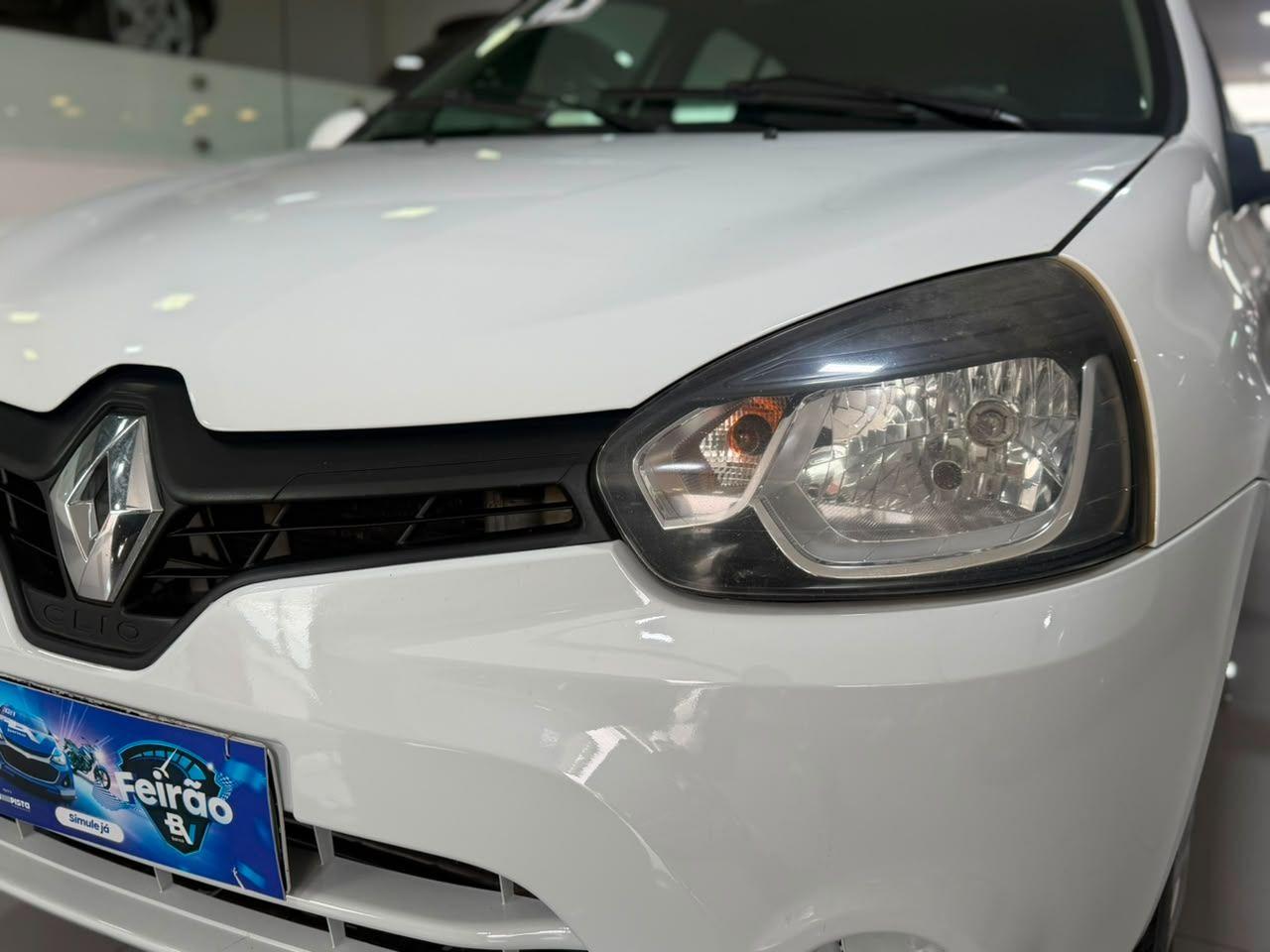 RENAULT Clio Hatch - Foto