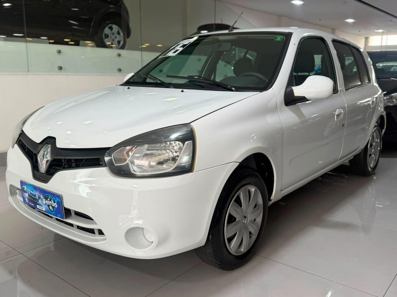 RENAULT Clio Hatch - Foto