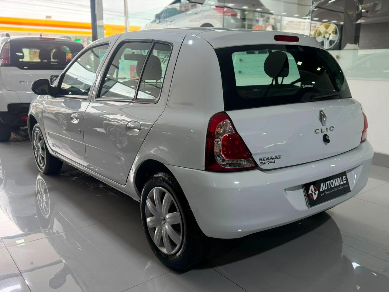 RENAULT Clio Hatch - Foto