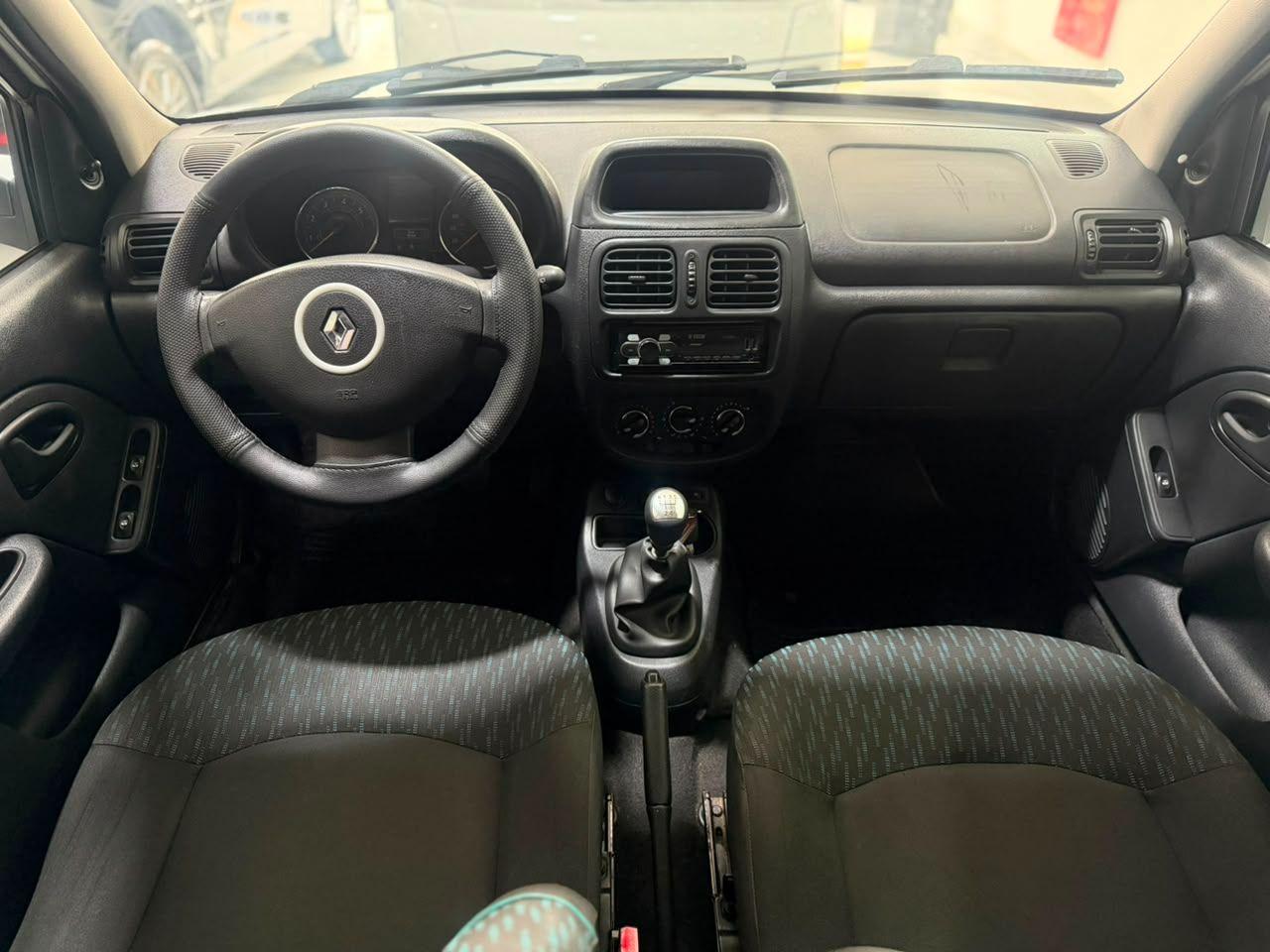 RENAULT Clio Hatch - Foto