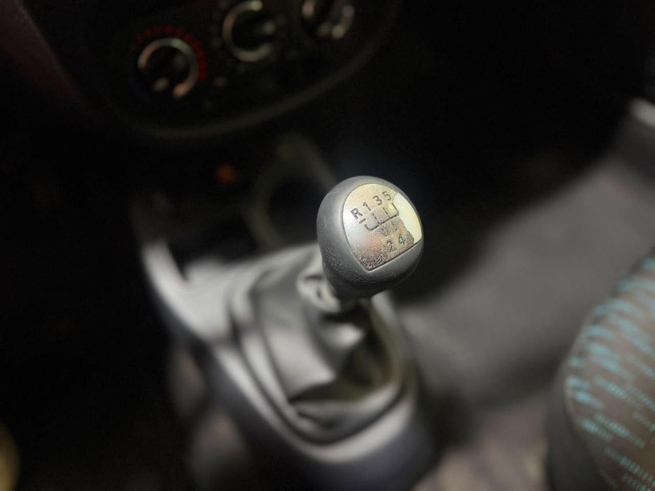 RENAULT Clio Hatch - Foto