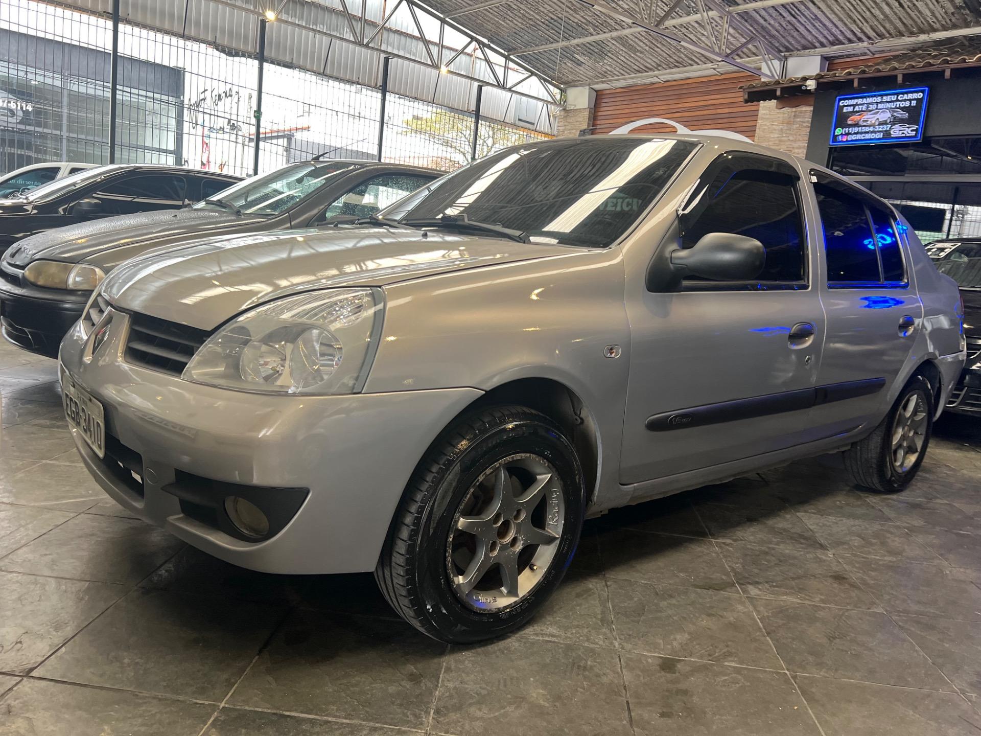 RENAULT Clio Sedan - Foto