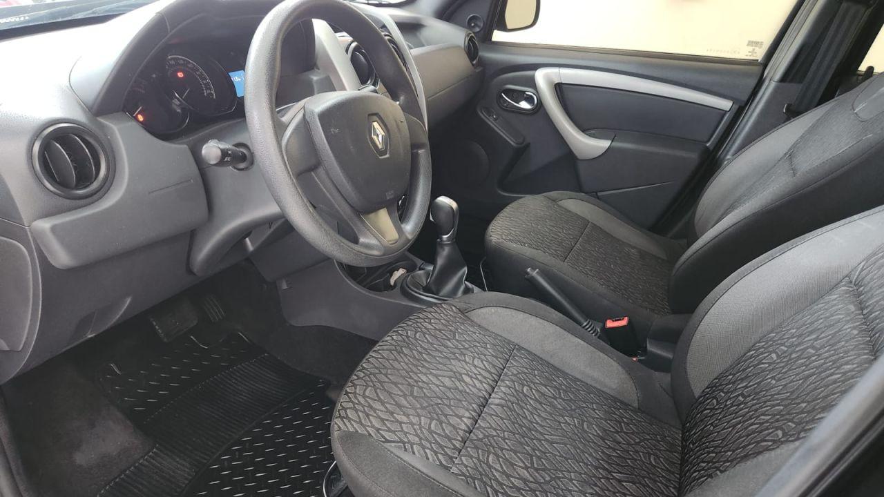 RENAULT Duster - Foto