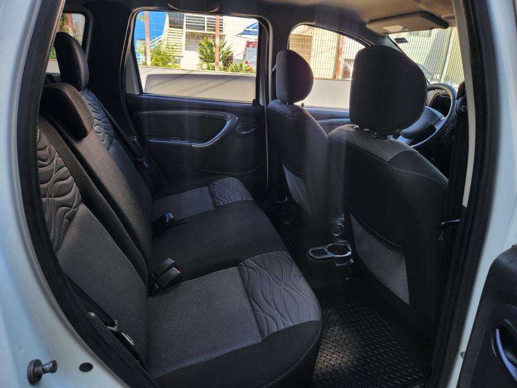 RENAULT Duster - Foto