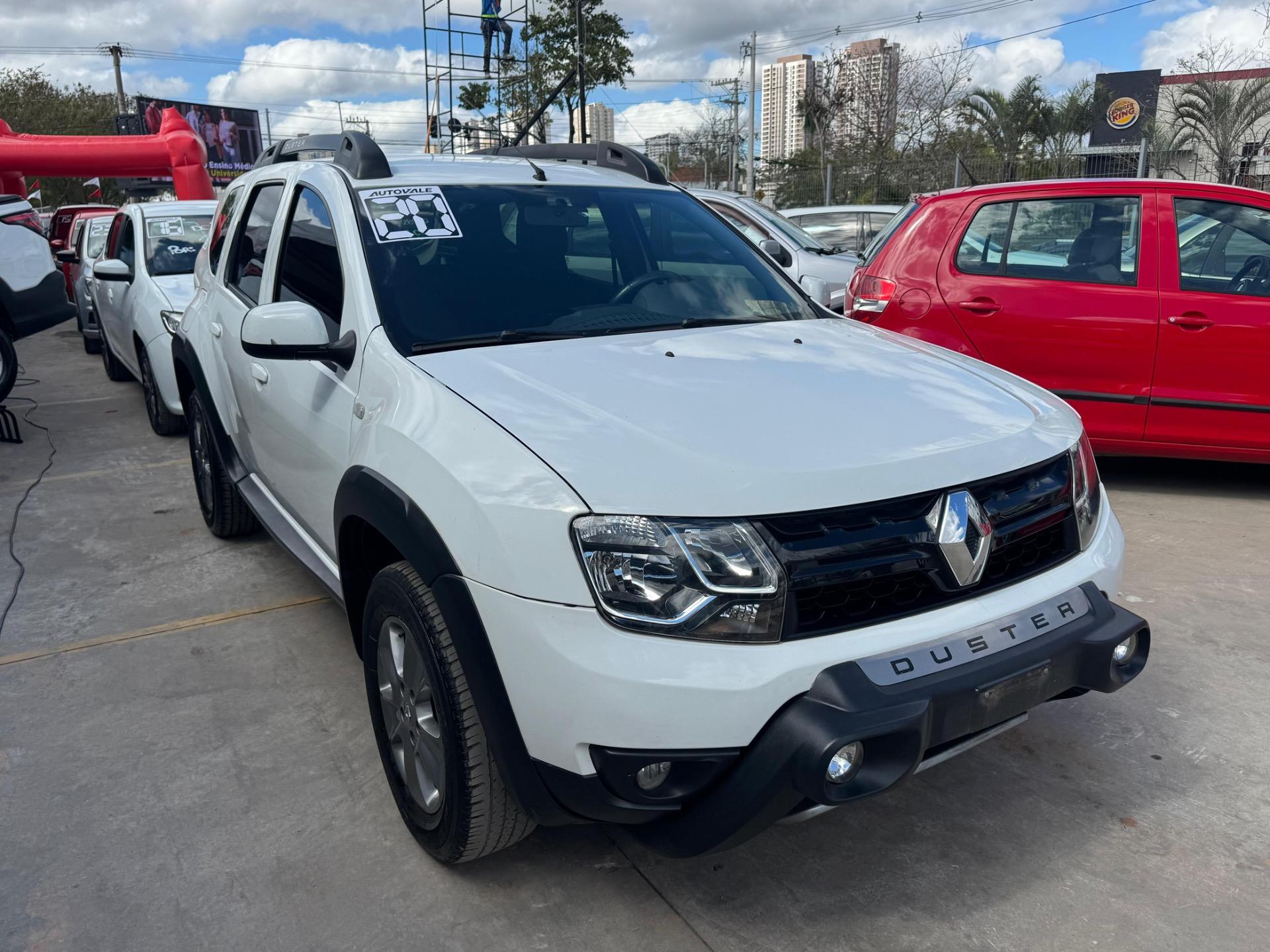 RENAULT Duster