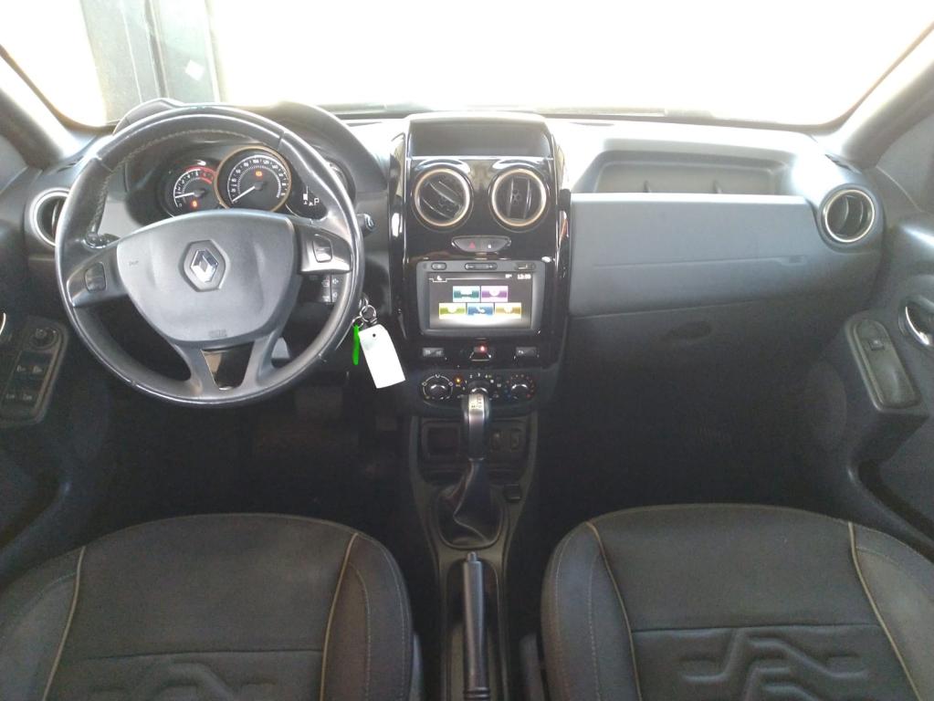 RENAULT Duster - Foto