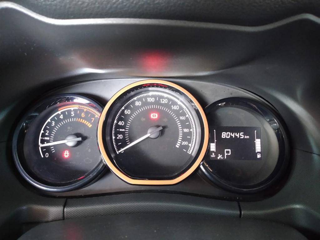 RENAULT Duster - Foto