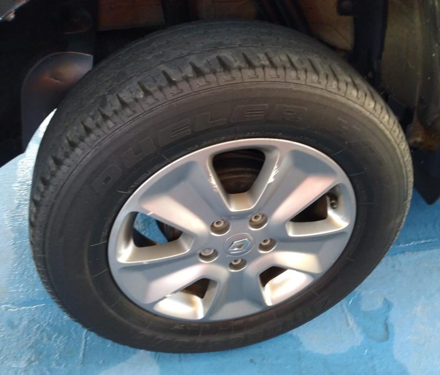 RENAULT Duster - Foto