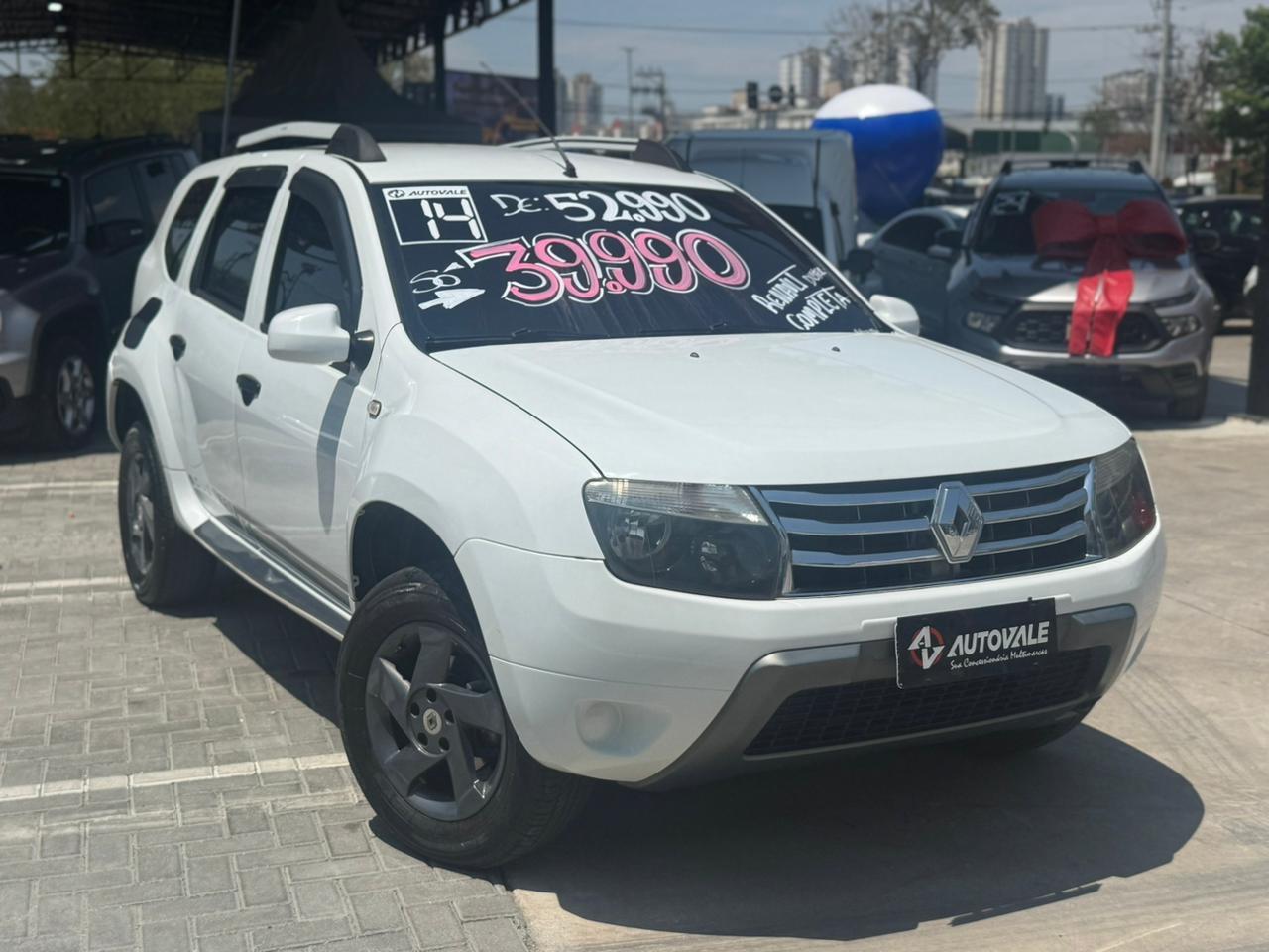 RENAULT Duster