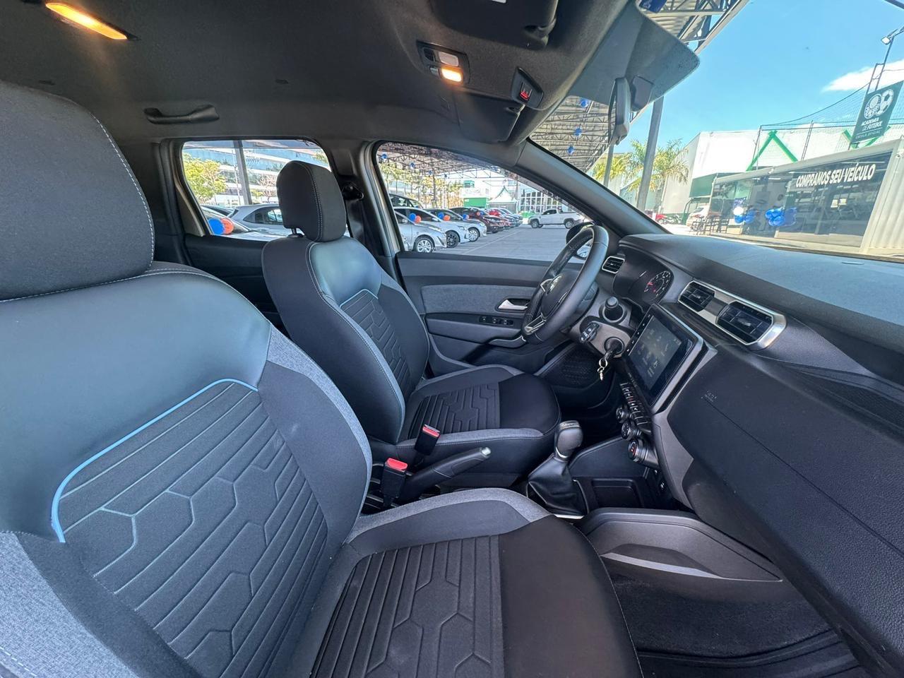 RENAULT Duster - Foto