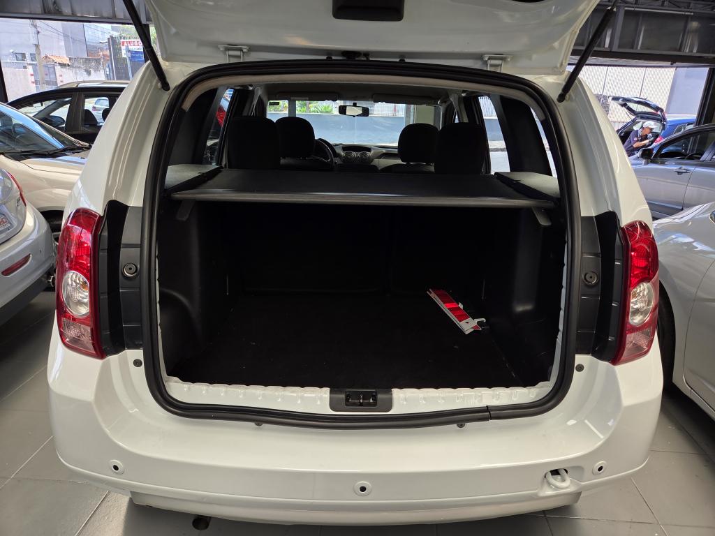 RENAULT Duster - Foto