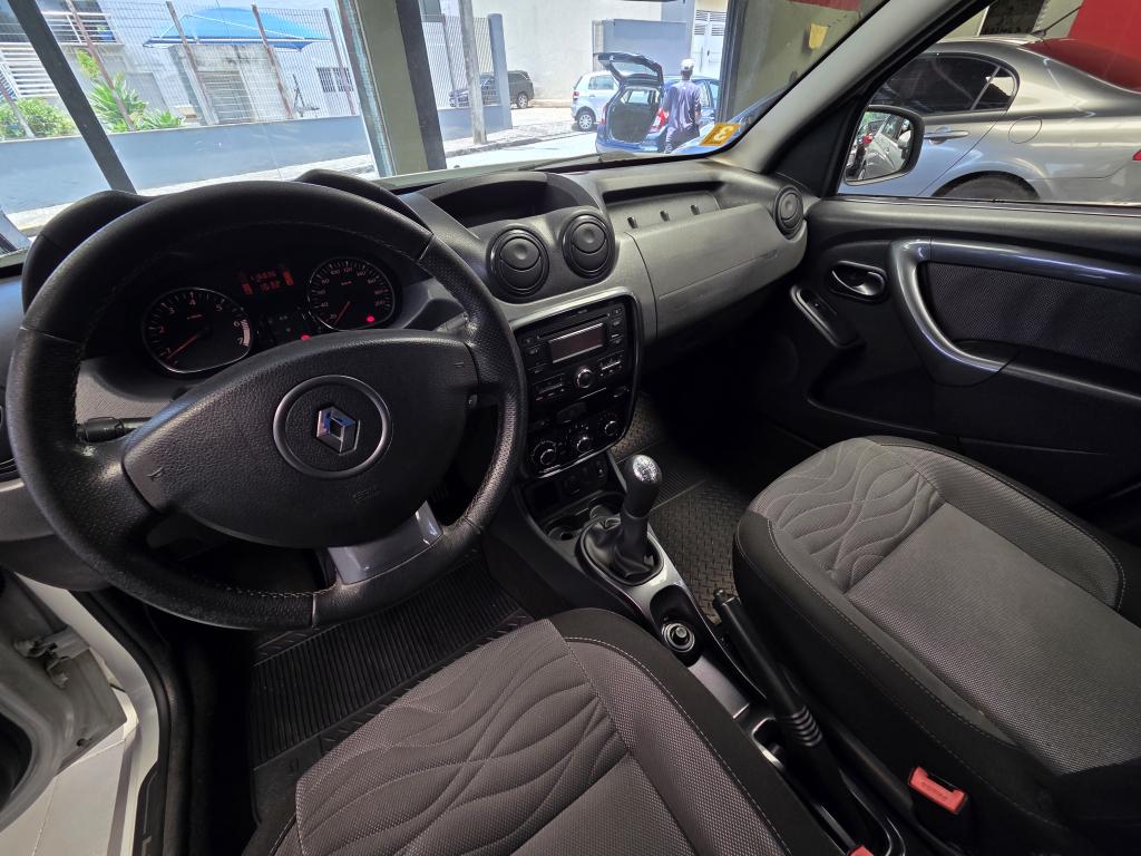 RENAULT Duster - Foto