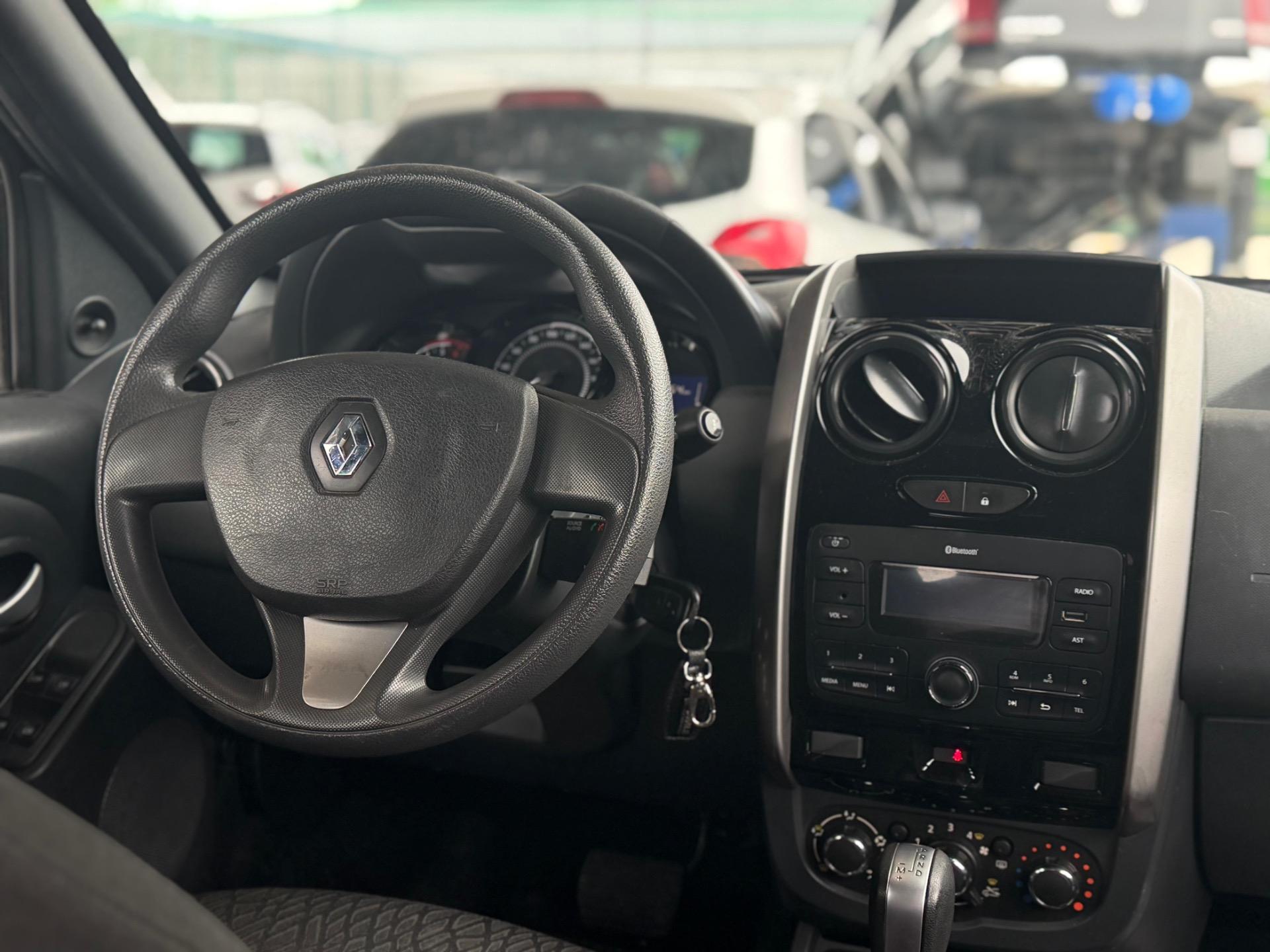 RENAULT Duster - Foto