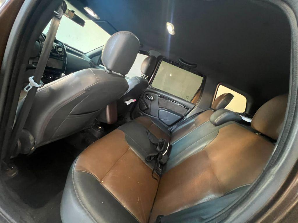 RENAULT Duster - Foto