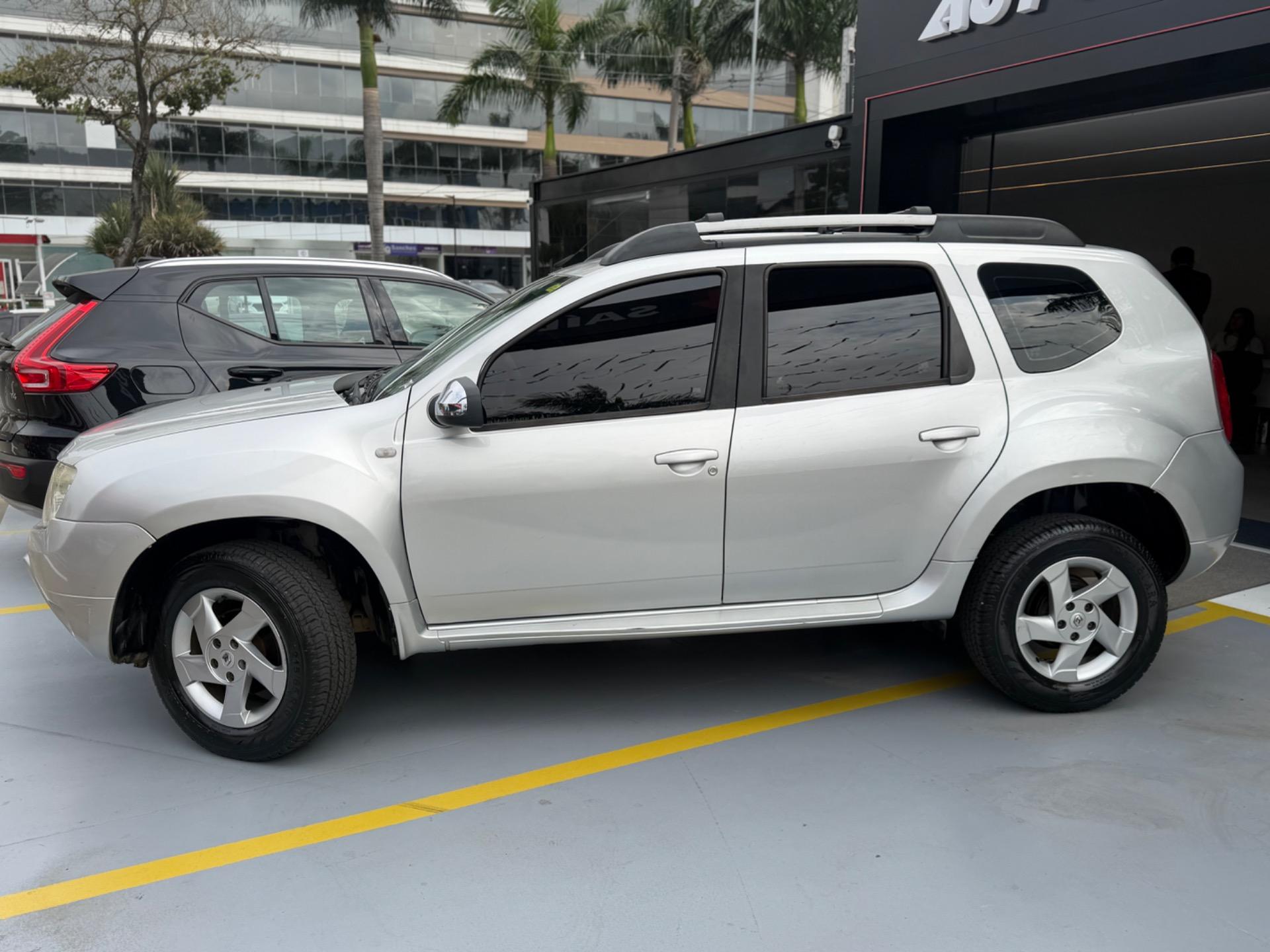 RENAULT Duster - Foto