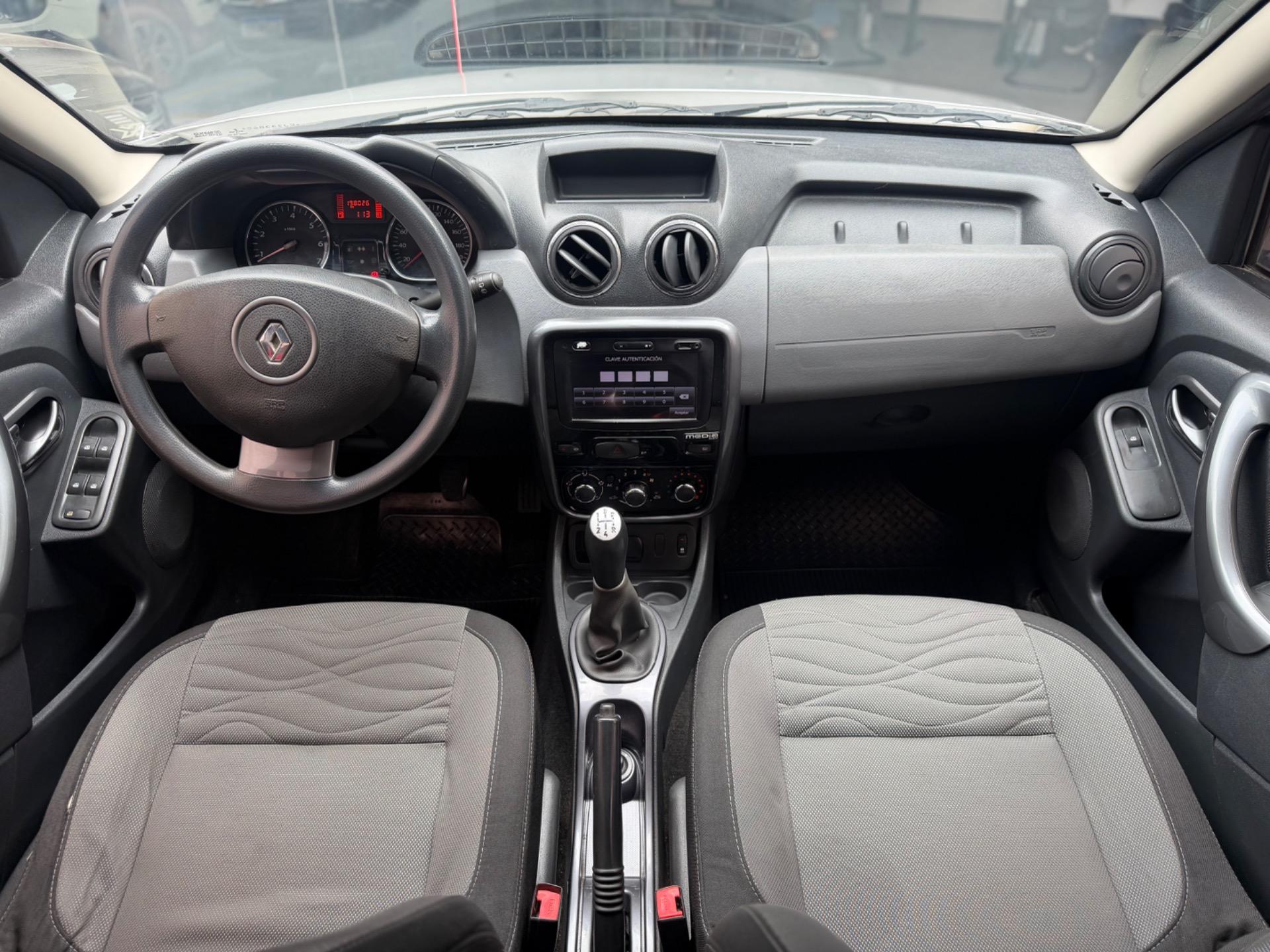 RENAULT Duster - Foto