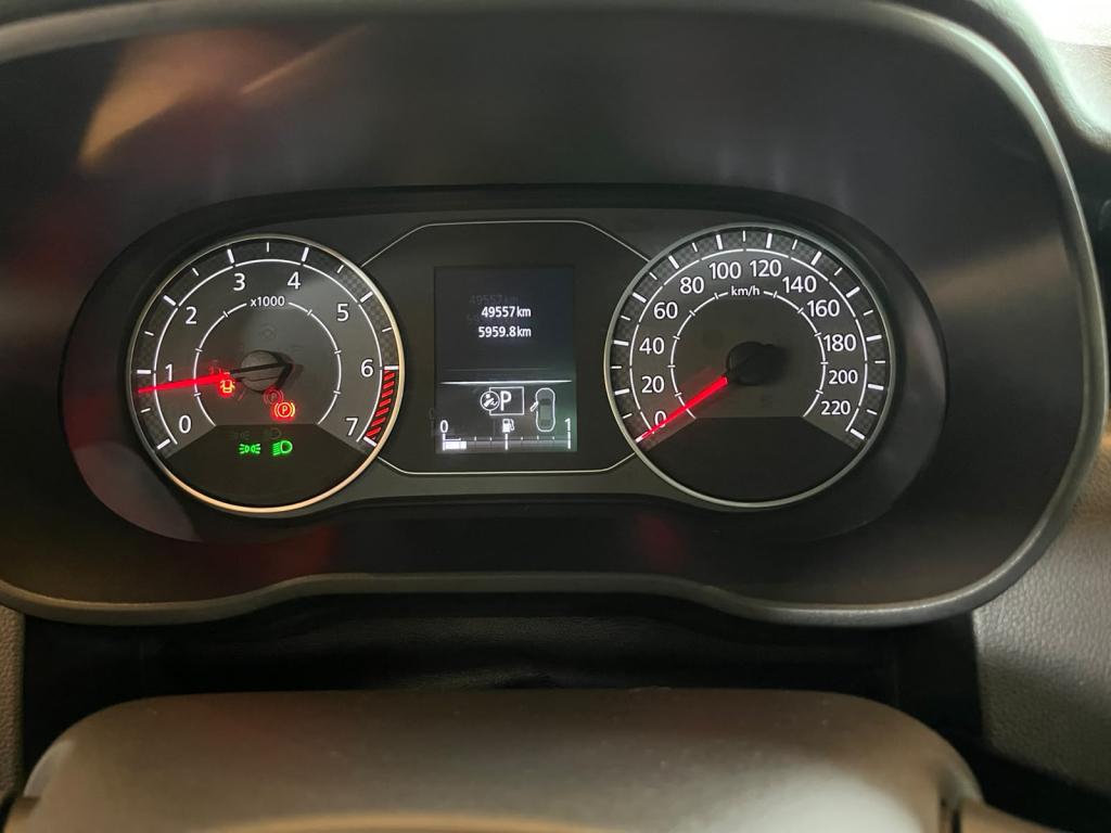 RENAULT Duster - Foto